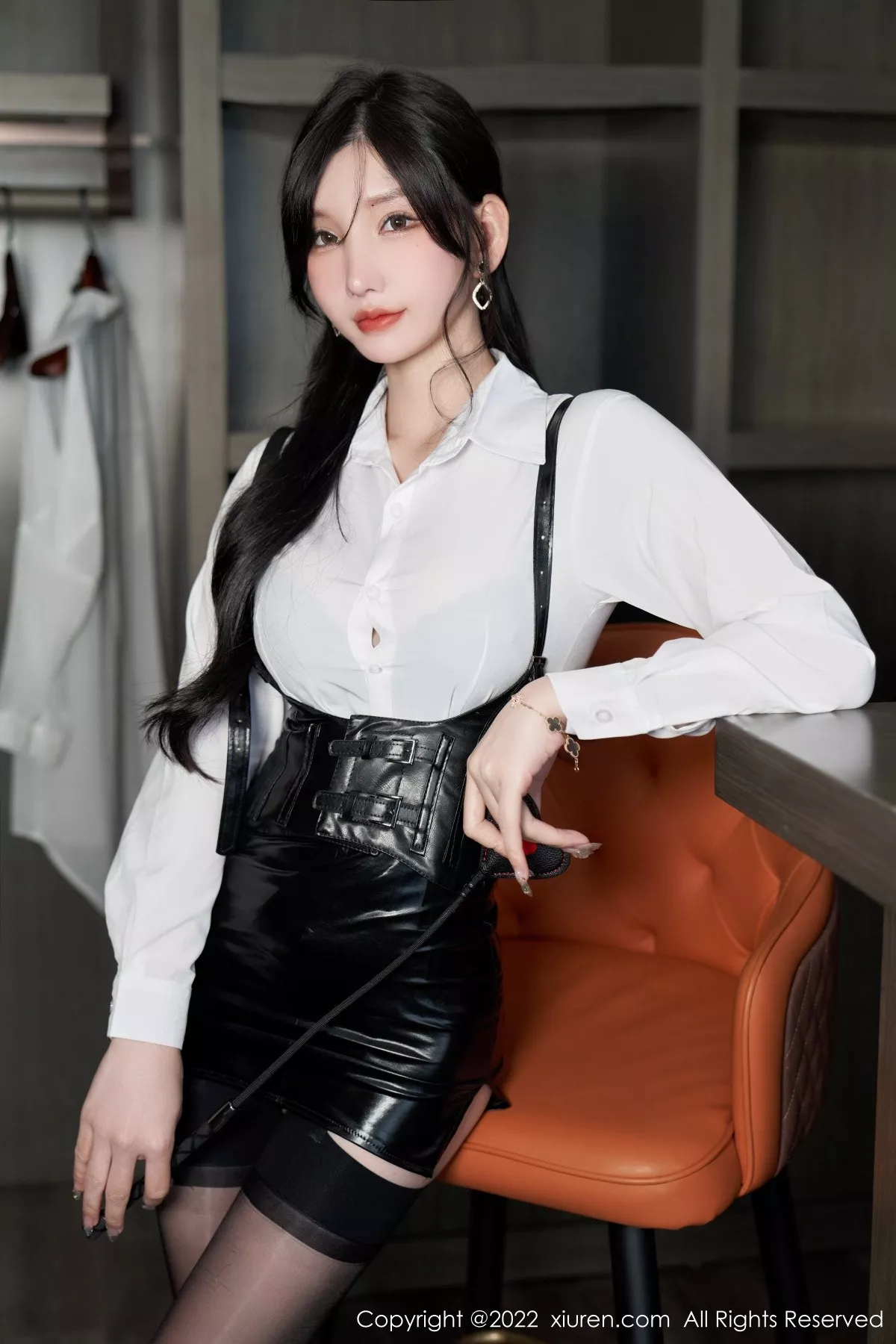 秀人集.com_[XiuRen秀人网]No.5602_女神周于希Sally性感白T配黑皮短裙露黑色蕾丝内衣完美诱惑写真90P