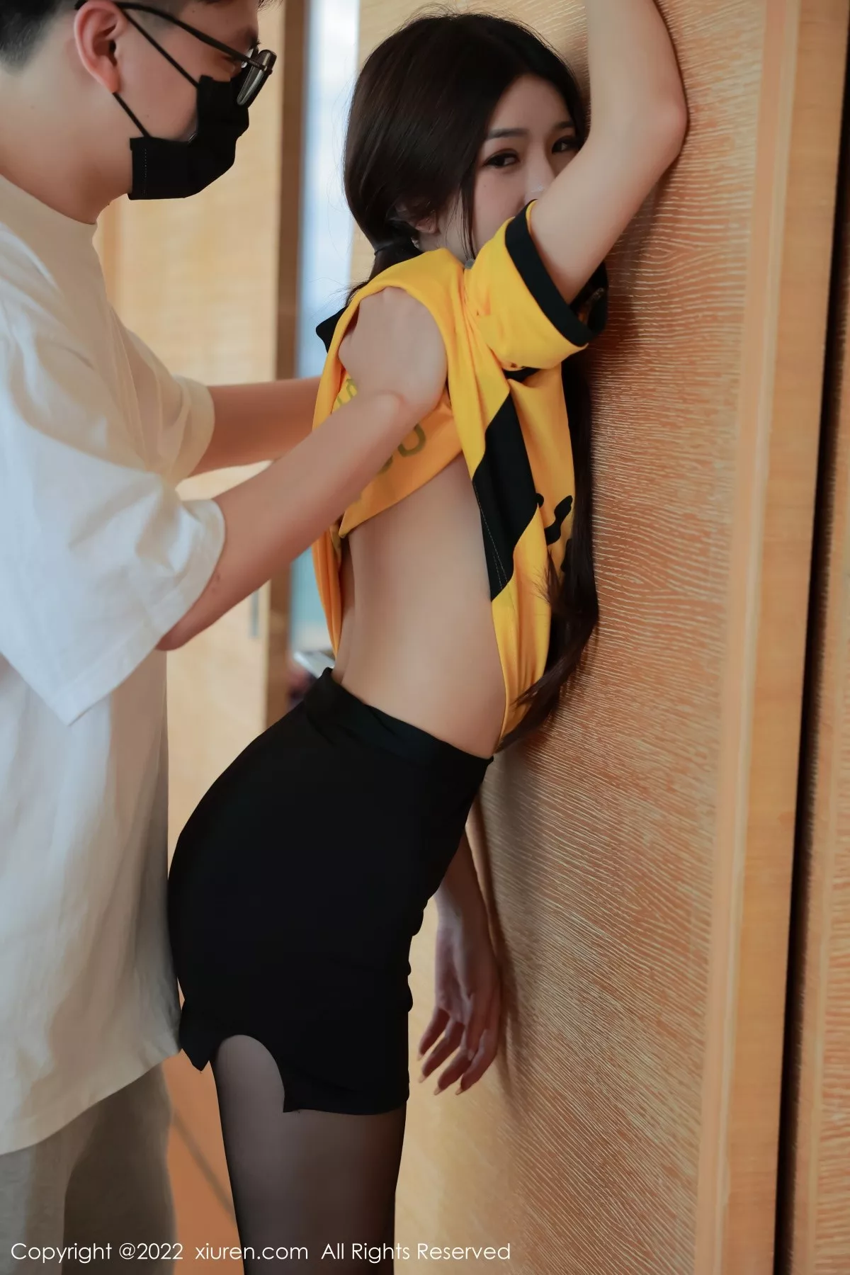 秀人集.com_[XiuRen秀人网]No.5481_模特hebe韩心雨外卖员角色扮演黑色短裙配超薄黑丝魅惑写真81P