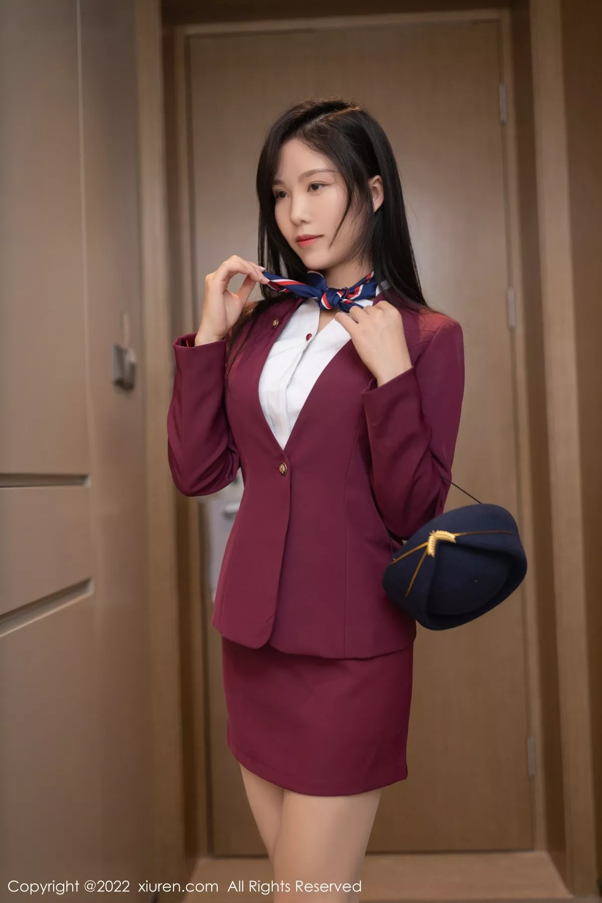 秀人集.com_[XiuRen秀人网]No.5485_模特利世私房性感空姐制服半脱露暗红色蕾丝内衣迷人诱惑写真83P