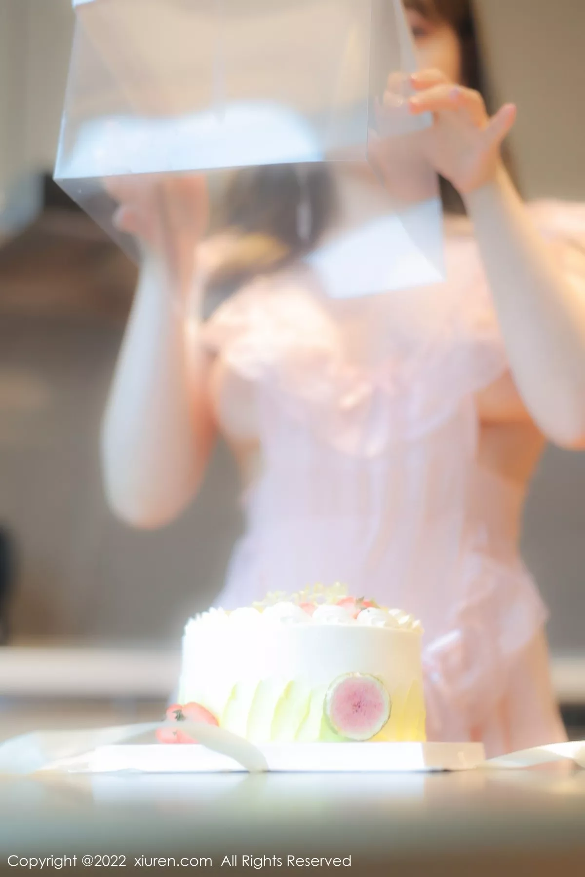 秀人集.com_[XiuRen秀人网]No.5497_模特豆瓣酱私房性感粉色轻透睡裙真空秀豪乳翘臀惹火诱惑写真90P