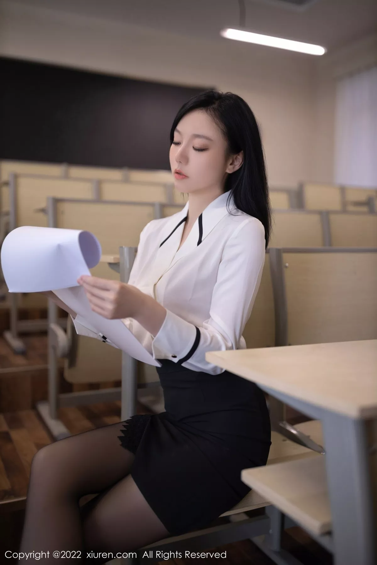 秀人集.com_[XiuRen秀人网]No.5650_模特安然anran教师角色性感白T配黑超短裙露粉色内衣诱惑写真76P