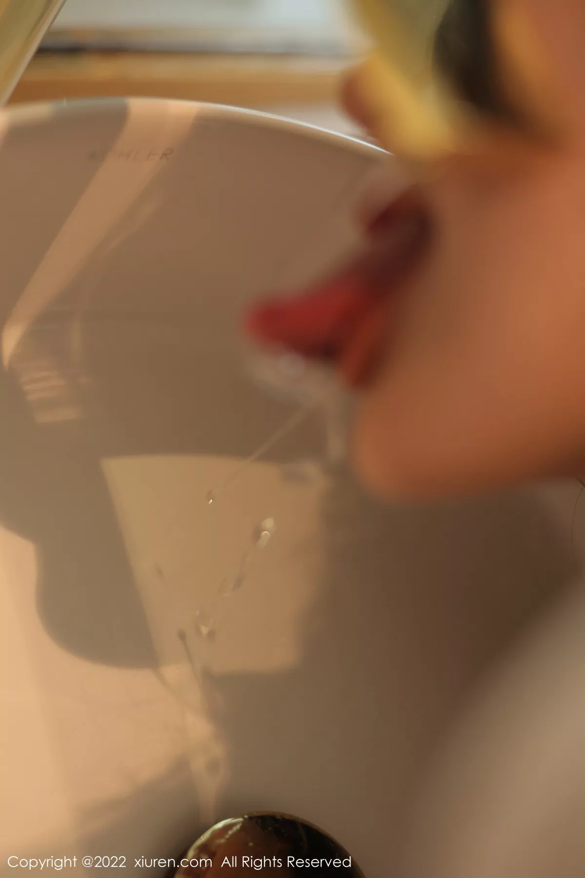 秀人集.com_[XiuRen秀人网]No.5683_模特文静儿户外性感白色缕空服饰秀魔鬼身材浑圆翘臀诱惑写真84P