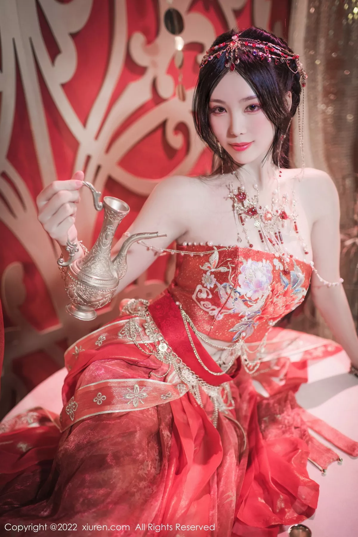 秀人集.com_[XiuRen秀人网]No.5699_模特利世性感西域舞娘扮演红色薄纱连衣裙秀曼妙身姿诱惑写真63P