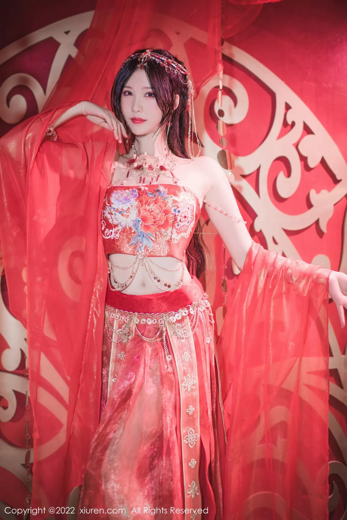 秀人集.com_[XiuRen秀人网]No.5699_模特利世性感西域舞娘扮演红色薄纱连衣裙秀曼妙身姿诱惑写真63P