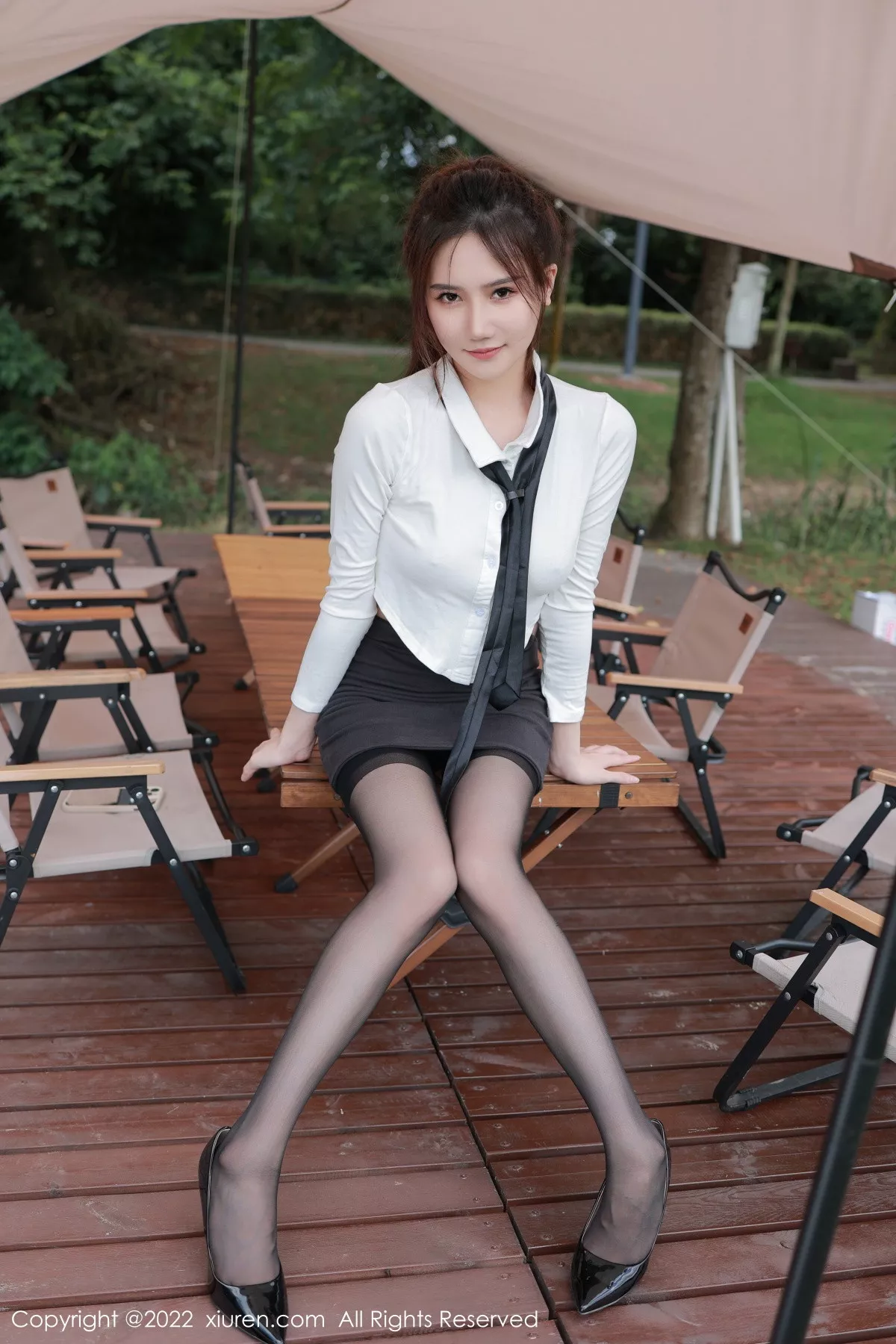 秀人集.com_[XiuRen秀人网]No.5703_模特古月小同学性感白T配短深灰裙露超薄黑丝秀美腿诱惑写真68P