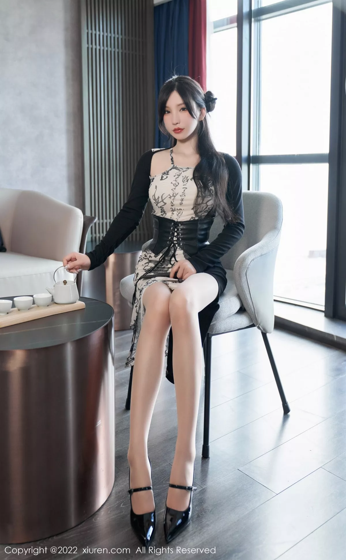 秀人集.com_[XiuRen秀人网]No.5623_女神周于希Sally性感拼色连衣裙配超薄开档肉丝绝美诱惑写真94P