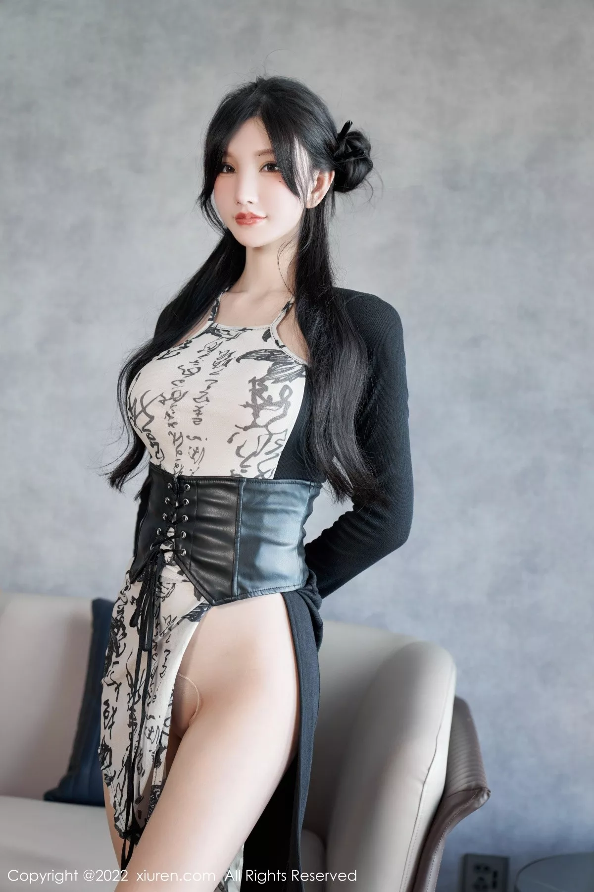 秀人集.com_[XiuRen秀人网]No.5623_女神周于希Sally性感拼色连衣裙配超薄开档肉丝绝美诱惑写真94P