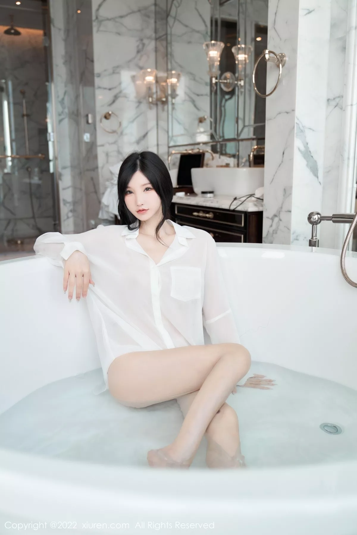 秀人集.com_[XiuRen秀人网]No.5638_女神周于希Sally心愿旅拍浴缸场景性感白色轻透衣湿身诱惑写真84P