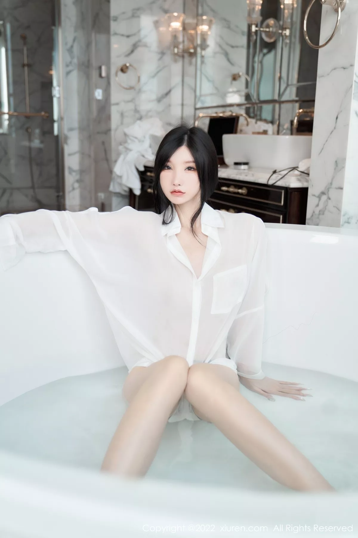 秀人集.com_[XiuRen秀人网]No.5638_女神周于希Sally心愿旅拍浴缸场景性感白色轻透衣湿身诱惑写真84P