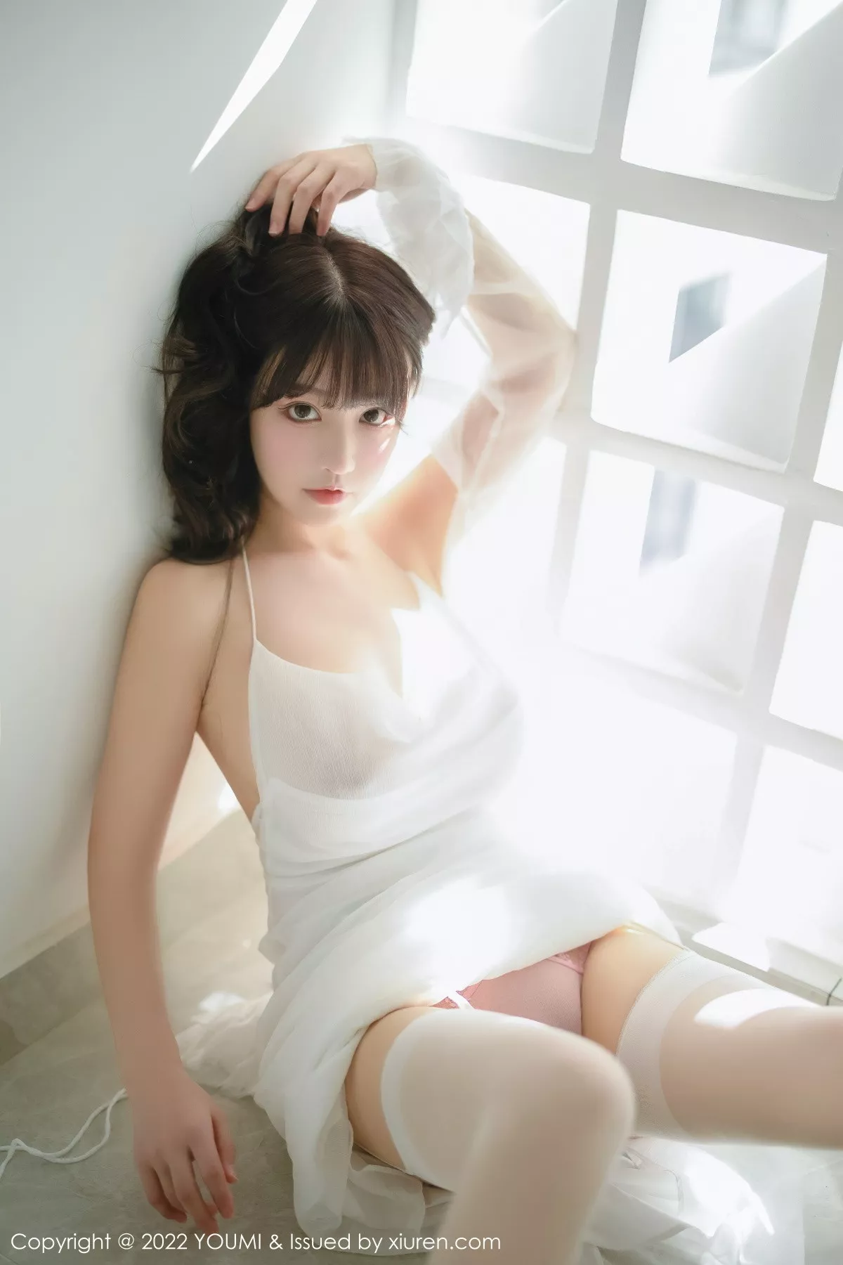 秀人集.com_[YouMi尤蜜荟]Vol.856_女神朱可儿Flora西双版纳旅拍白色连衣长裙配白丝吊袜诱惑写真88P