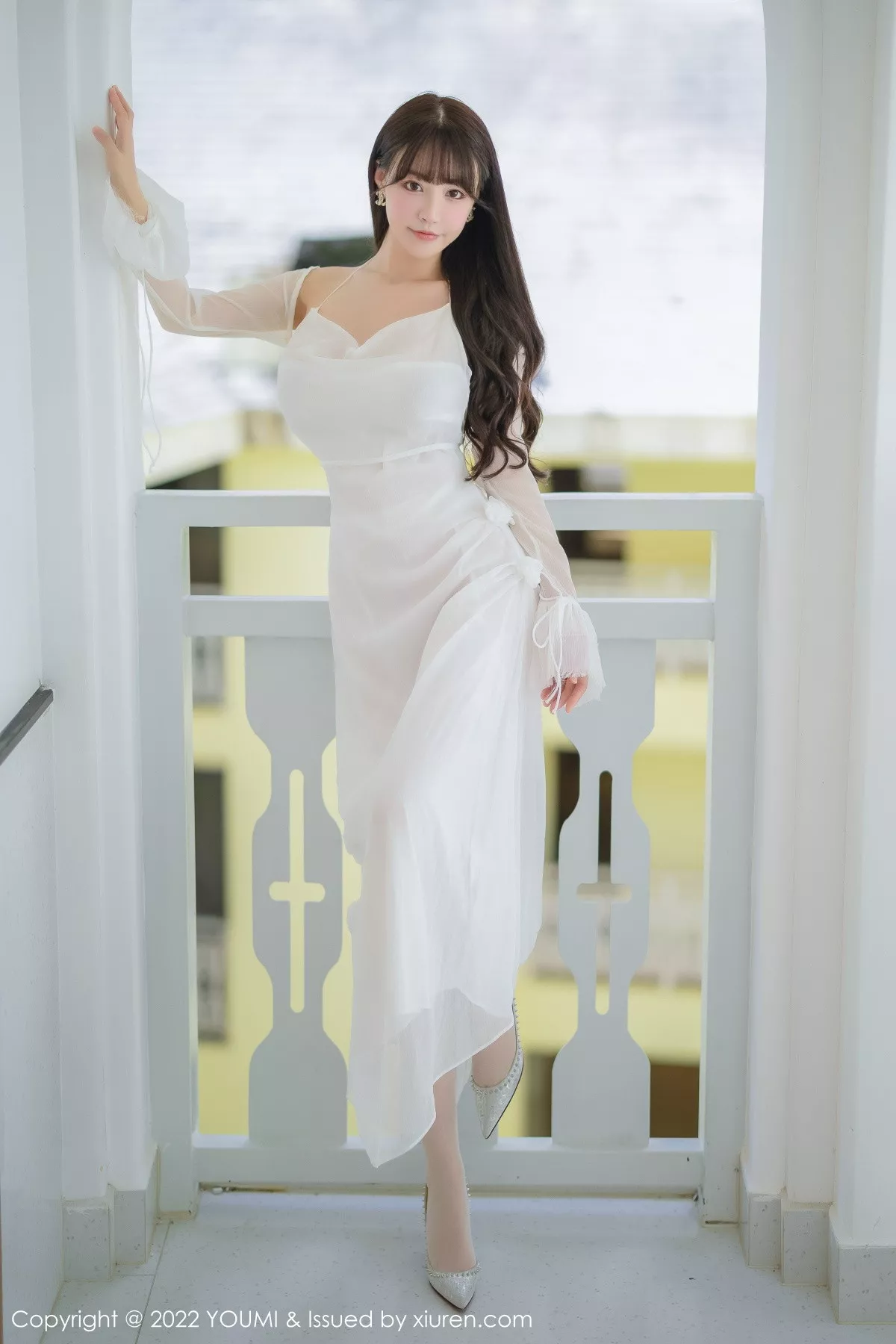 秀人集.com_[YouMi尤蜜荟]Vol.856_女神朱可儿Flora西双版纳旅拍白色连衣长裙配白丝吊袜诱惑写真88P