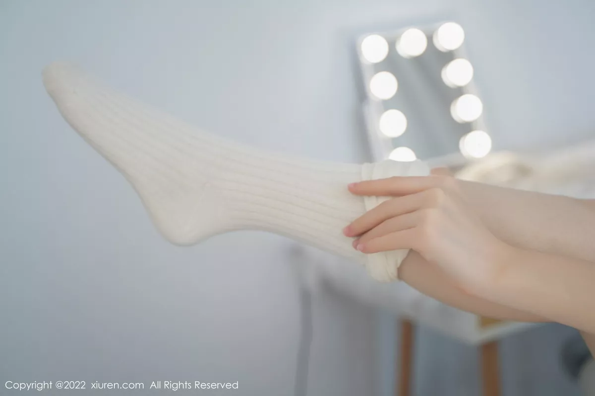 秀人集.com_[XiuRen秀人网]No.5787_女神奶瓶土肥圆私房性感睡袍露米色长筒袜秀丰满身材诱惑写真94P