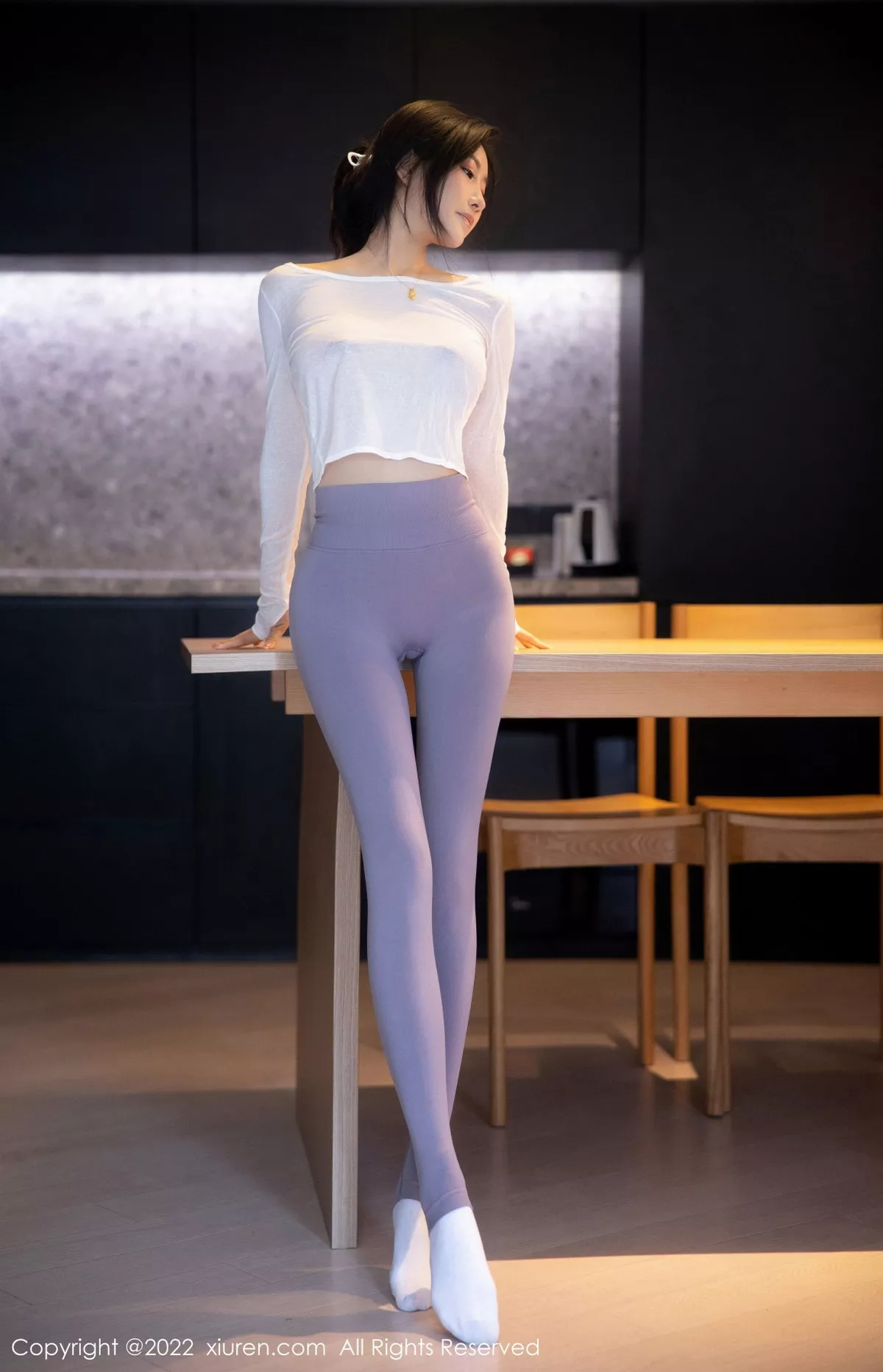 秀人集.com_[XiuRen秀人网]No.5799_新人模特苏苏阿白上衣配灰色瑜伽裤秀曼妙绝美姿态撩人诱惑写真93P