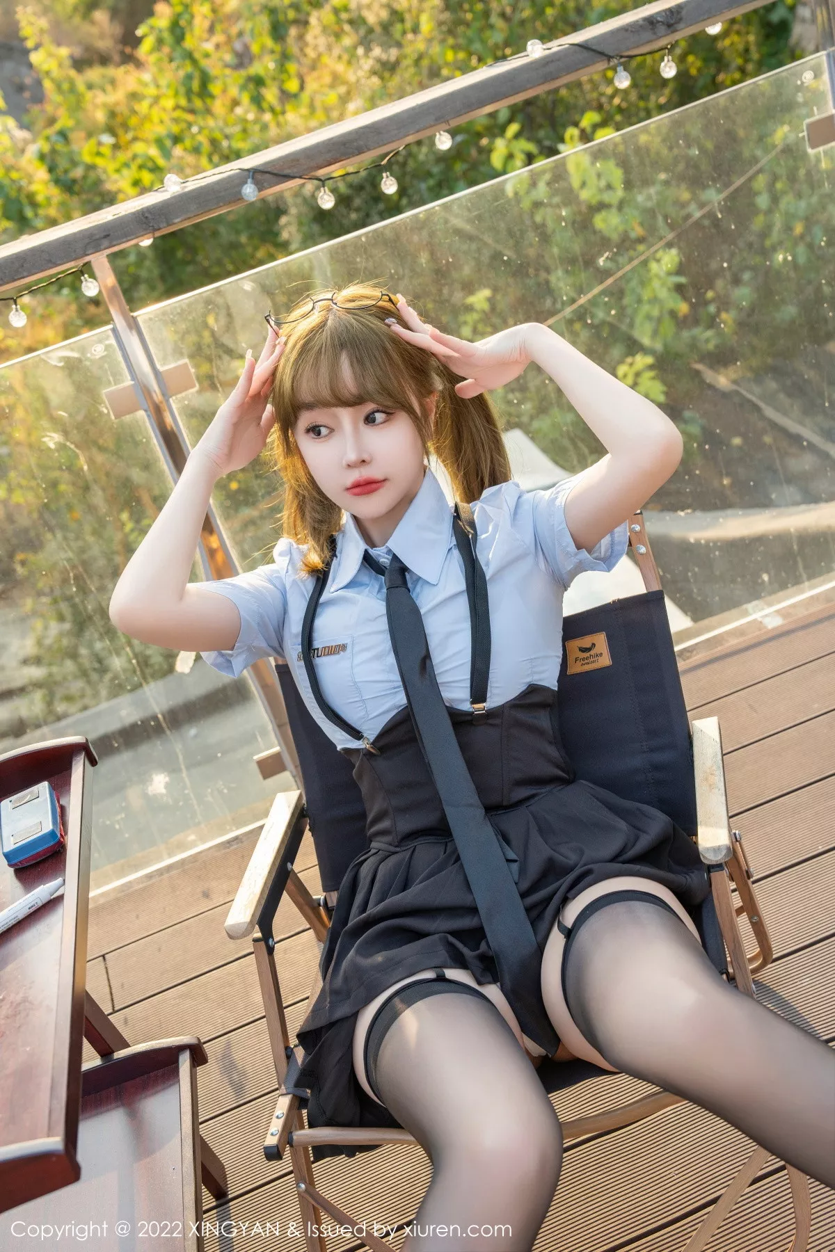 秀人集.com_[XINGYAN星颜社]VOL.153_女神王雨纯浅蓝色T恤配黑虽然背带裙露白色内衣超薄黑丝诱惑写真71P