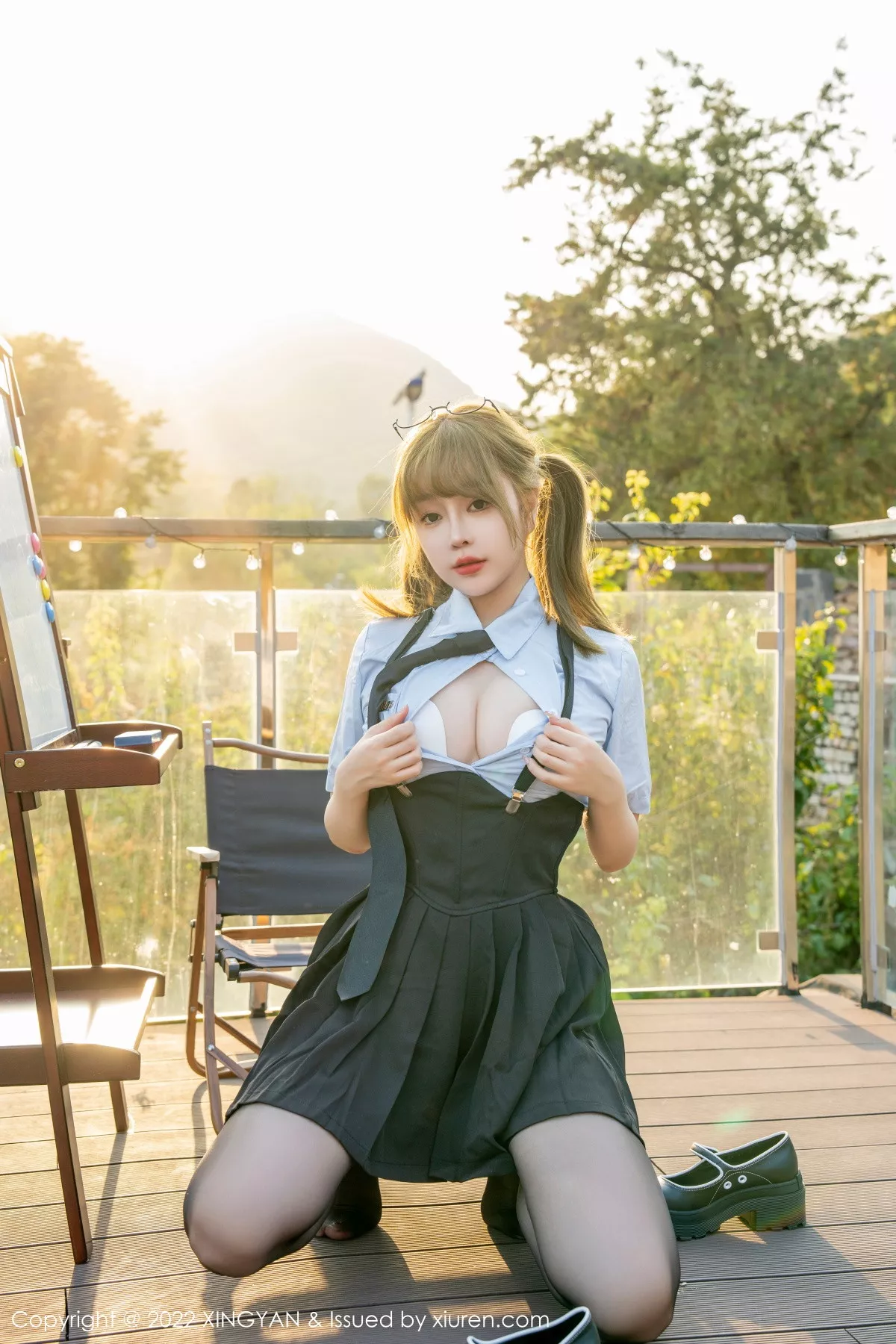 秀人集.com_[XINGYAN星颜社]VOL.153_女神王雨纯浅蓝色T恤配黑虽然背带裙露白色内衣超薄黑丝诱惑写真71P