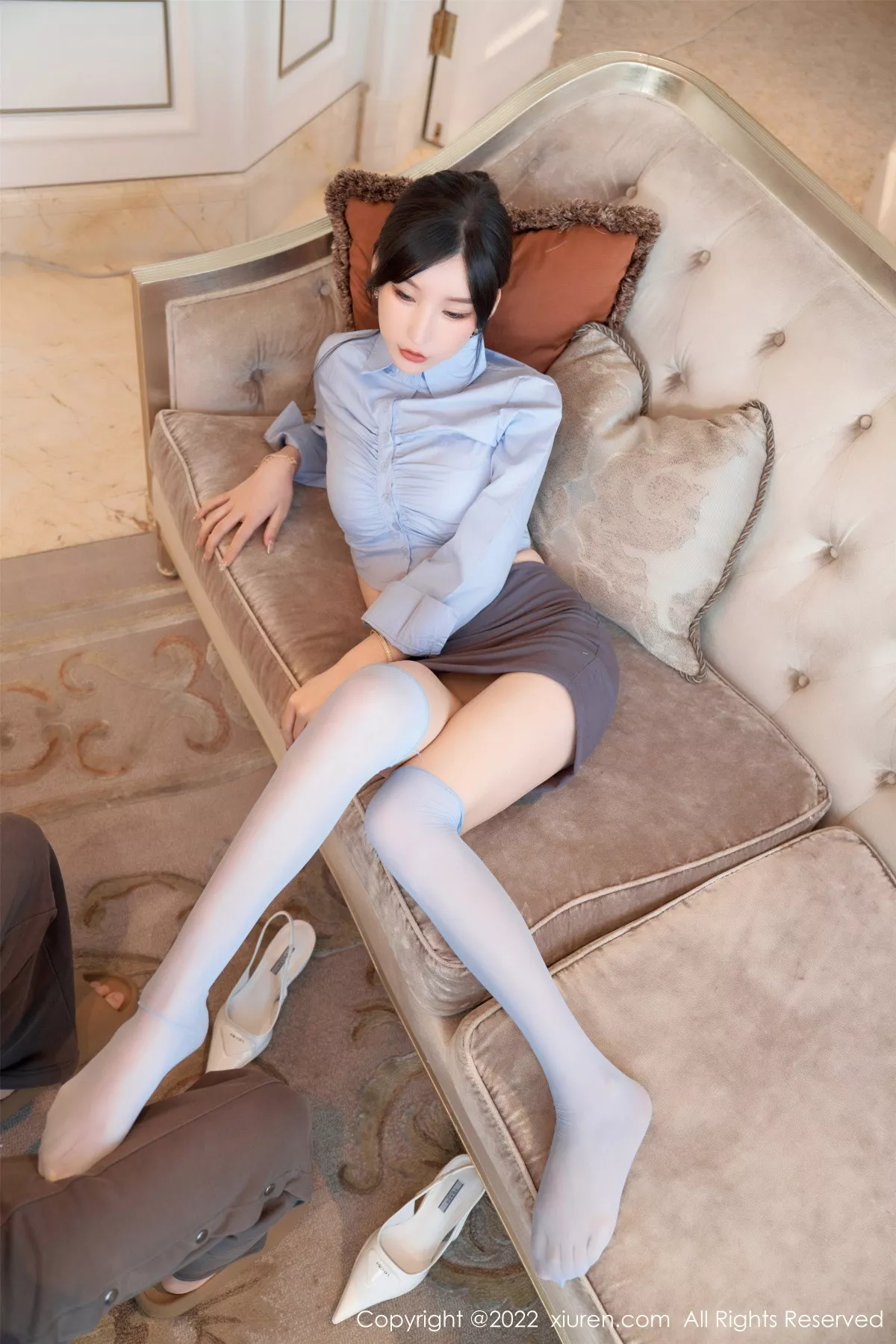 秀人集.com_[XiuRen秀人网]No.5812_女神周于希Sally性感衬衫配灰短裙露蕾丝内衣配超薄肉丝诱惑写真90P