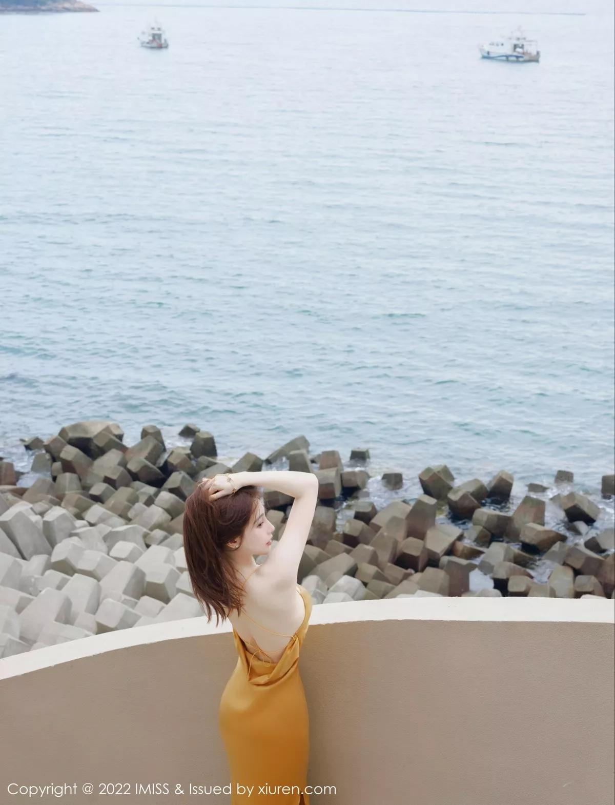 秀人集.com_[IMISS爱蜜社]Vol.706_气质女神Lynn刘奕宁户外场景性感白色长裙秀曼妙身材迷人写真41P