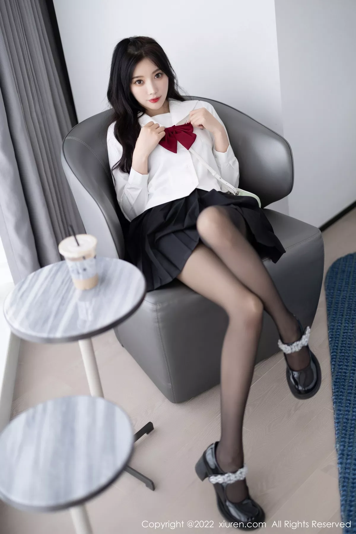 秀人集.com_[XiuRen秀人网]No.5823_女神杨晨晨Yome性感白T配黑色短裙露黑色内衣迷人诱惑写真94P