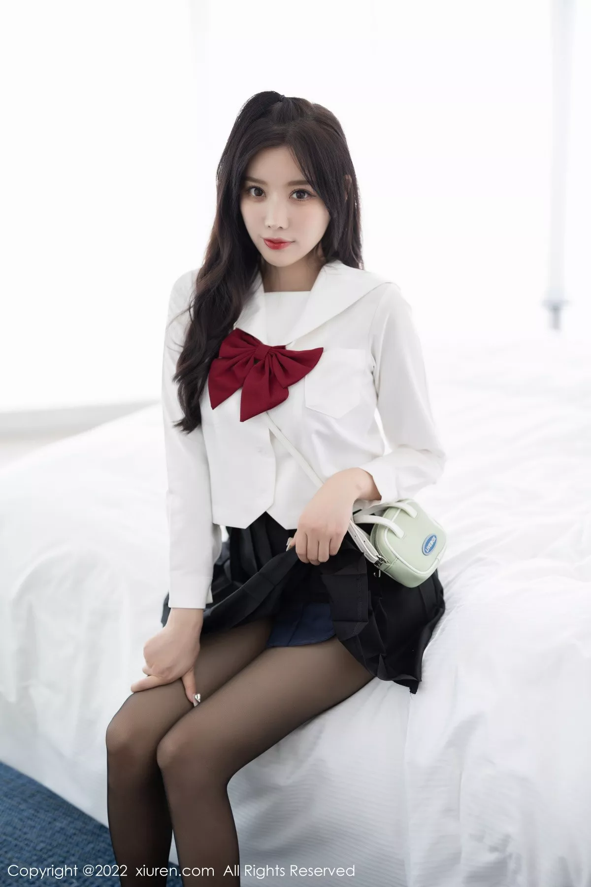 秀人集.com_[XiuRen秀人网]No.5823_女神杨晨晨Yome性感白T配黑色短裙露黑色内衣迷人诱惑写真94P