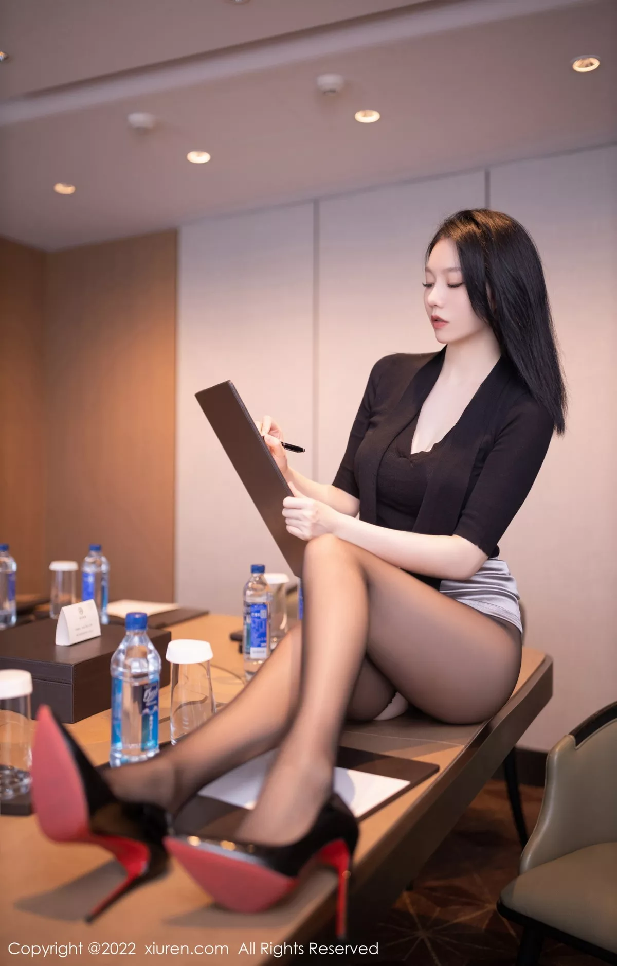 秀人集.com_[XiuRen秀人网]No.5756_模特安然anran私房半脱露性感蓝灰蕾丝内衣配超薄黑丝诱惑写真79P