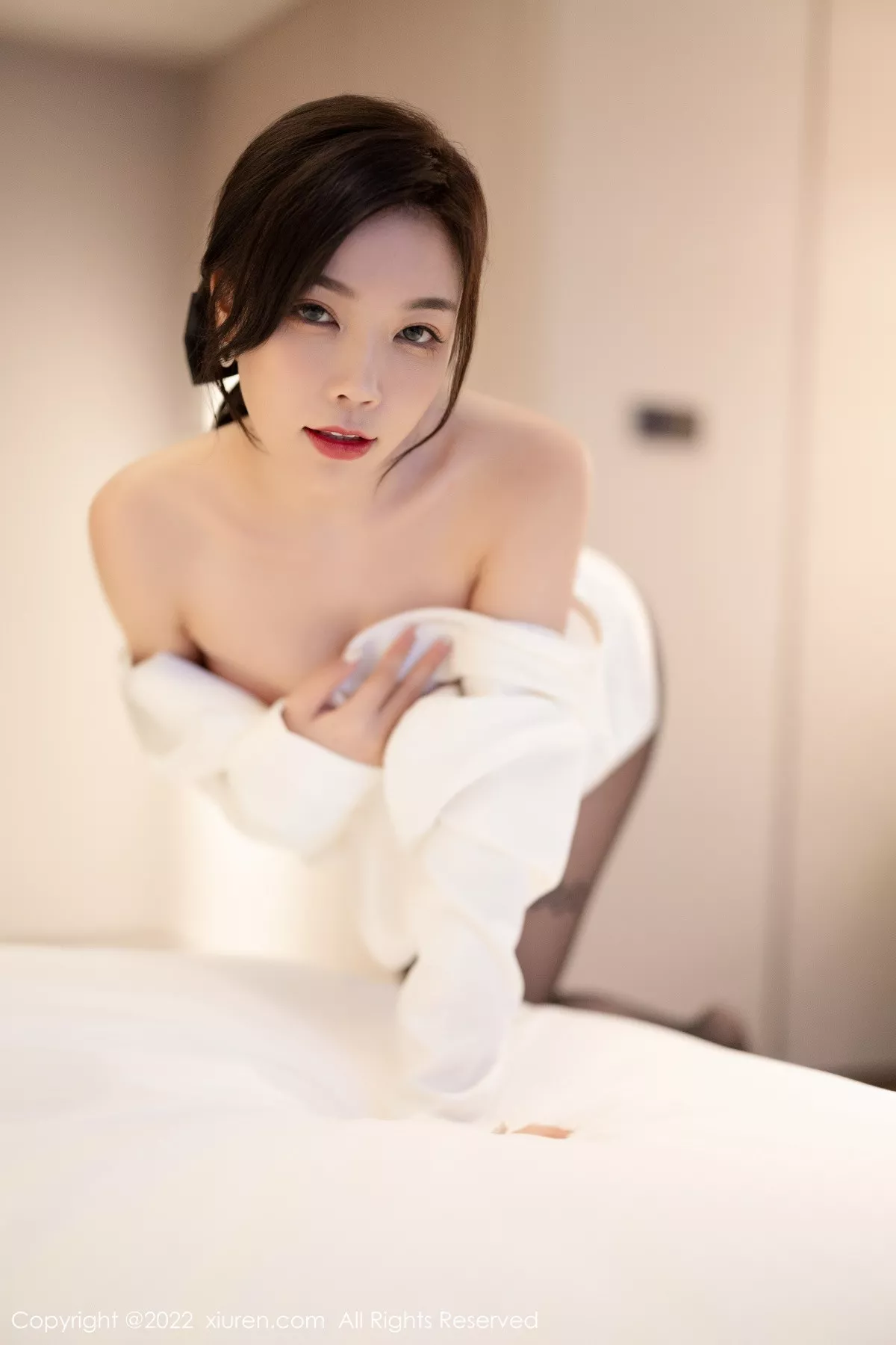 秀人集.com_[XiuRen秀人网]No.5770_女神徐莉芝Booty脱白上衣露浅色情趣蕾丝内衣超薄黑丝诱惑写真84P