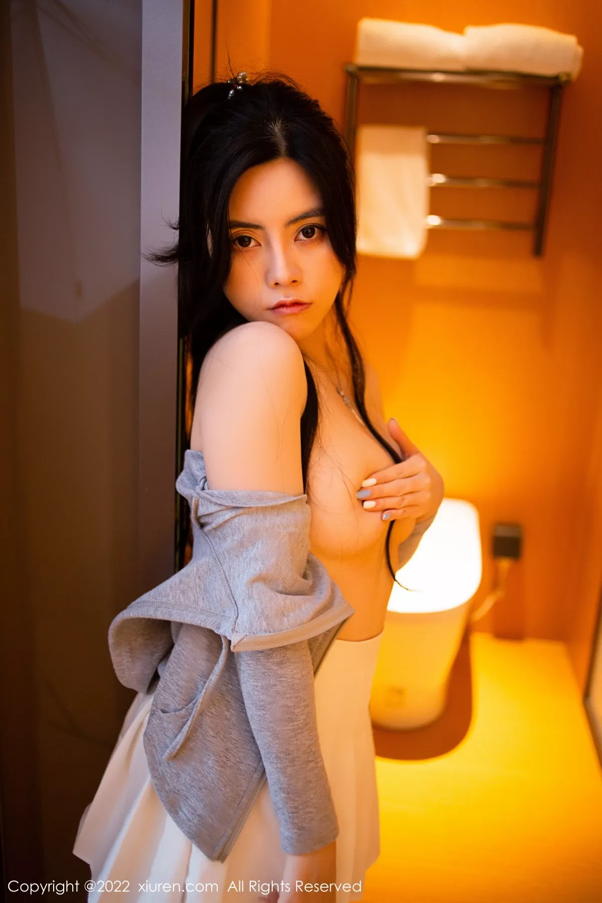 秀人集.com_[XiuRen秀人网]No.5929_模特白甜私房多套服饰性感白色真空系列秀完美身材迷人诱惑写真94P