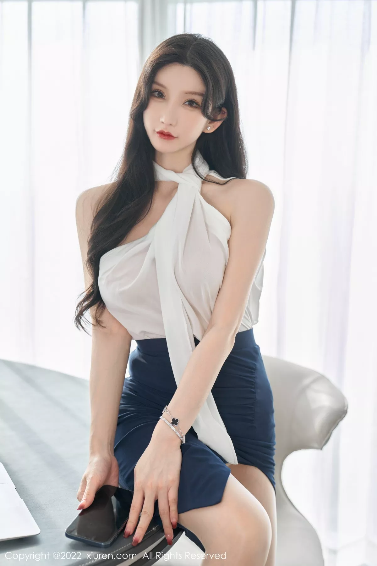 秀人集.com_[XiuRen秀人网]No.5948_女神周于希Sally女秘书主题白色轻透衣配黑短裙秀翘臀诱惑写真70P