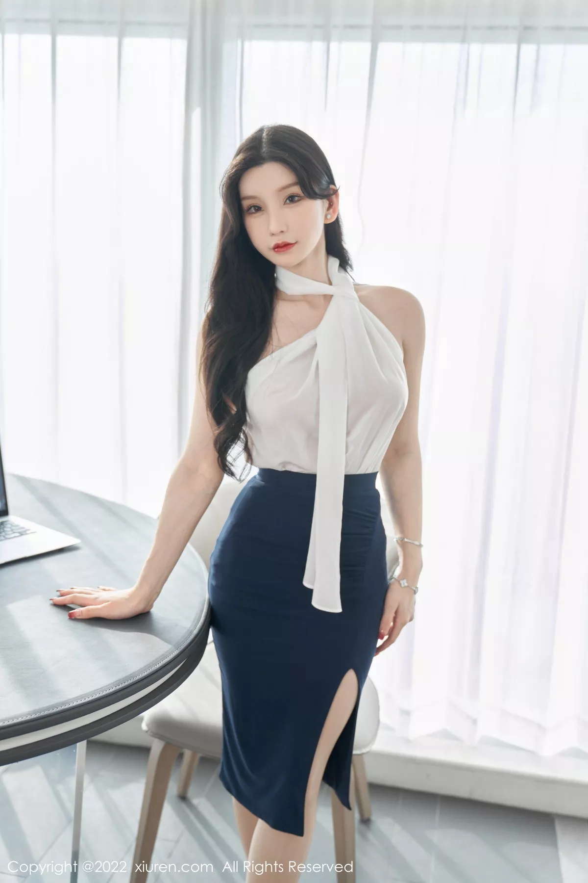 秀人集.com_[XiuRen秀人网]No.5948_女神周于希Sally女秘书主题白色轻透衣配黑短裙秀翘臀诱惑写真70P