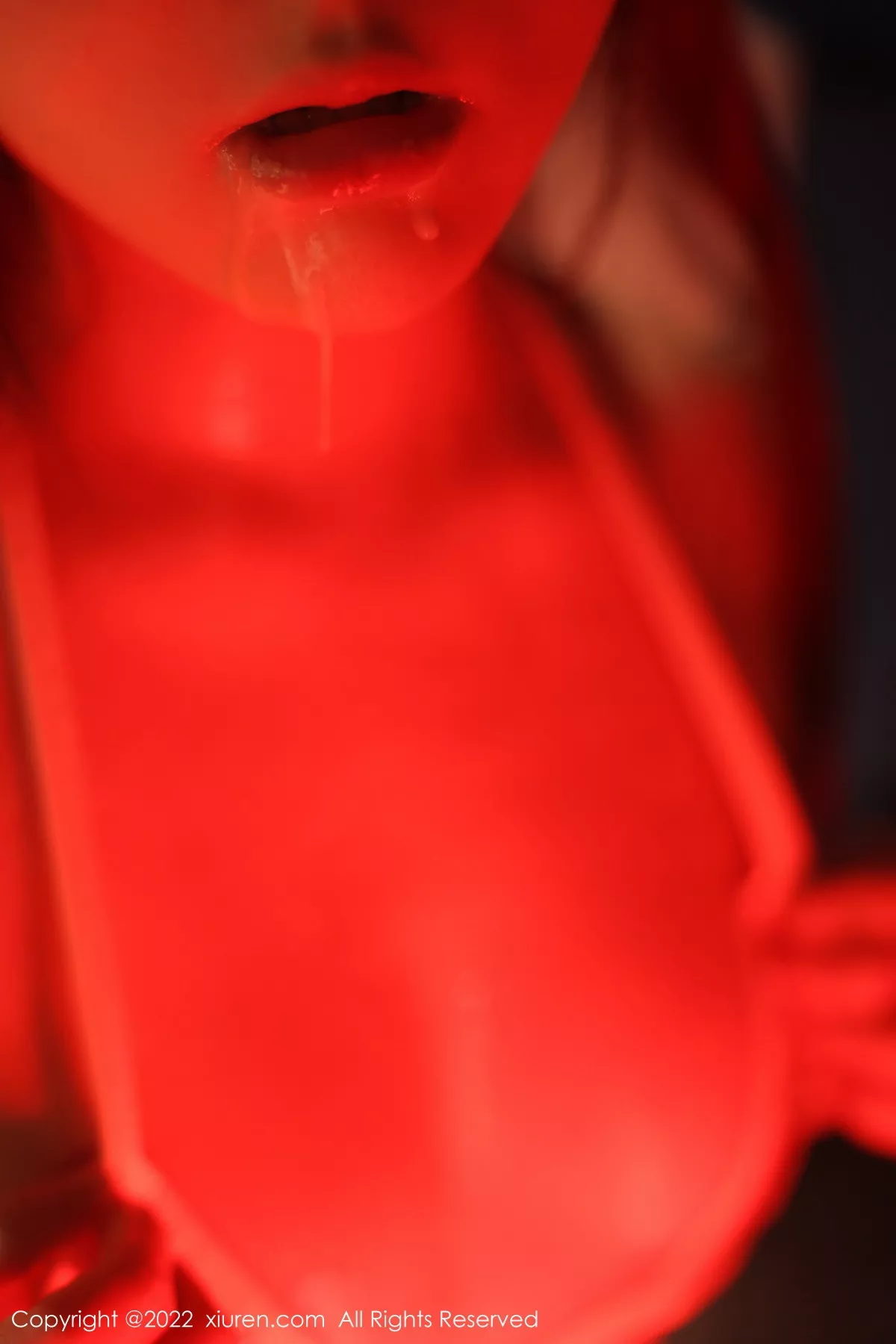 秀人集.com_[XiuRen秀人网]No.5972_模特豆瓣酱私房性感三点式情趣内衣秀丰满身材撩人诱惑写真70P