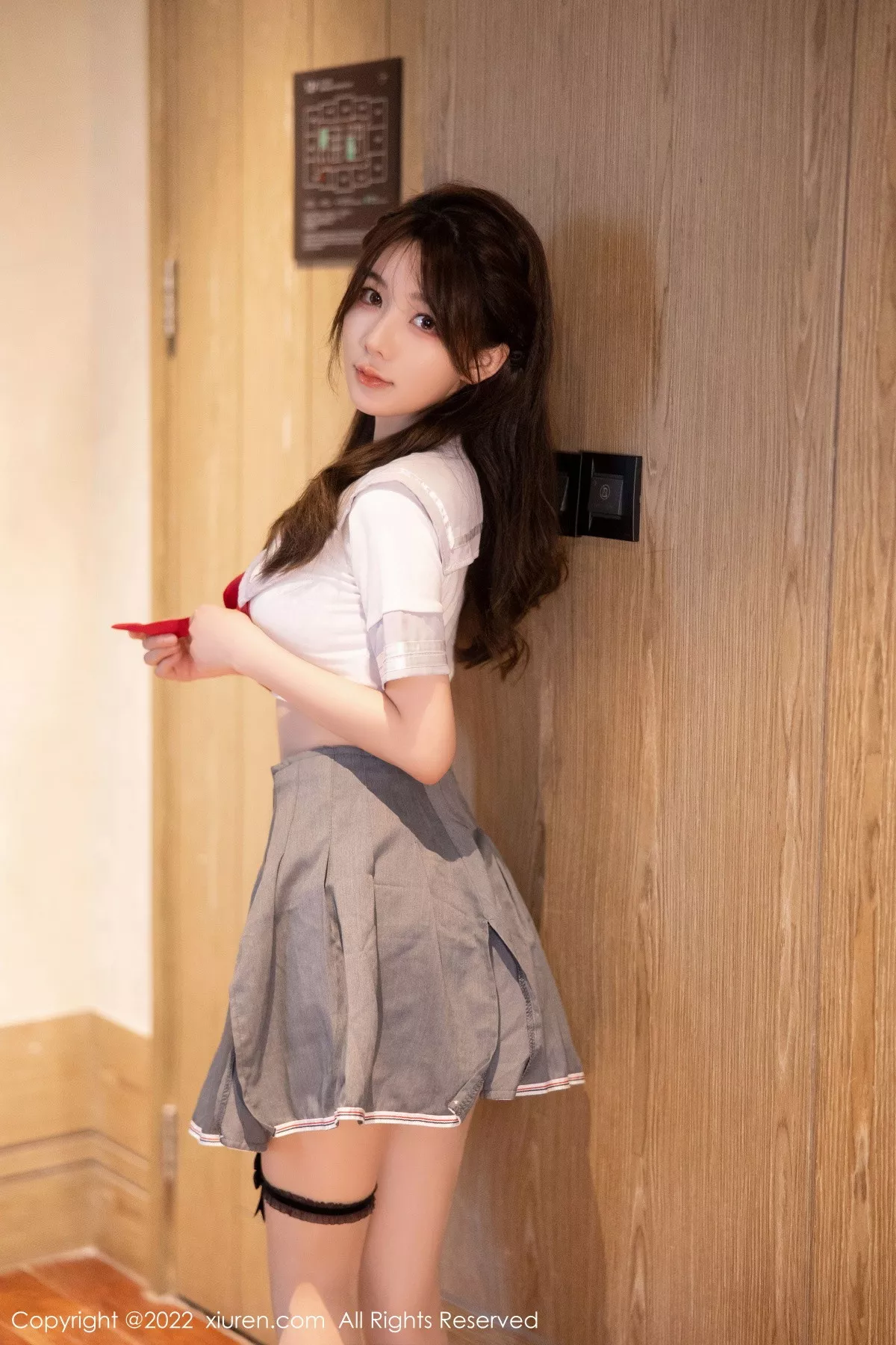 秀人集.com_[XiuRen秀人网]No.5996_模特婠婠么私房脱性感制服露白色内衣配超薄肉丝迷人诱惑写真77P
