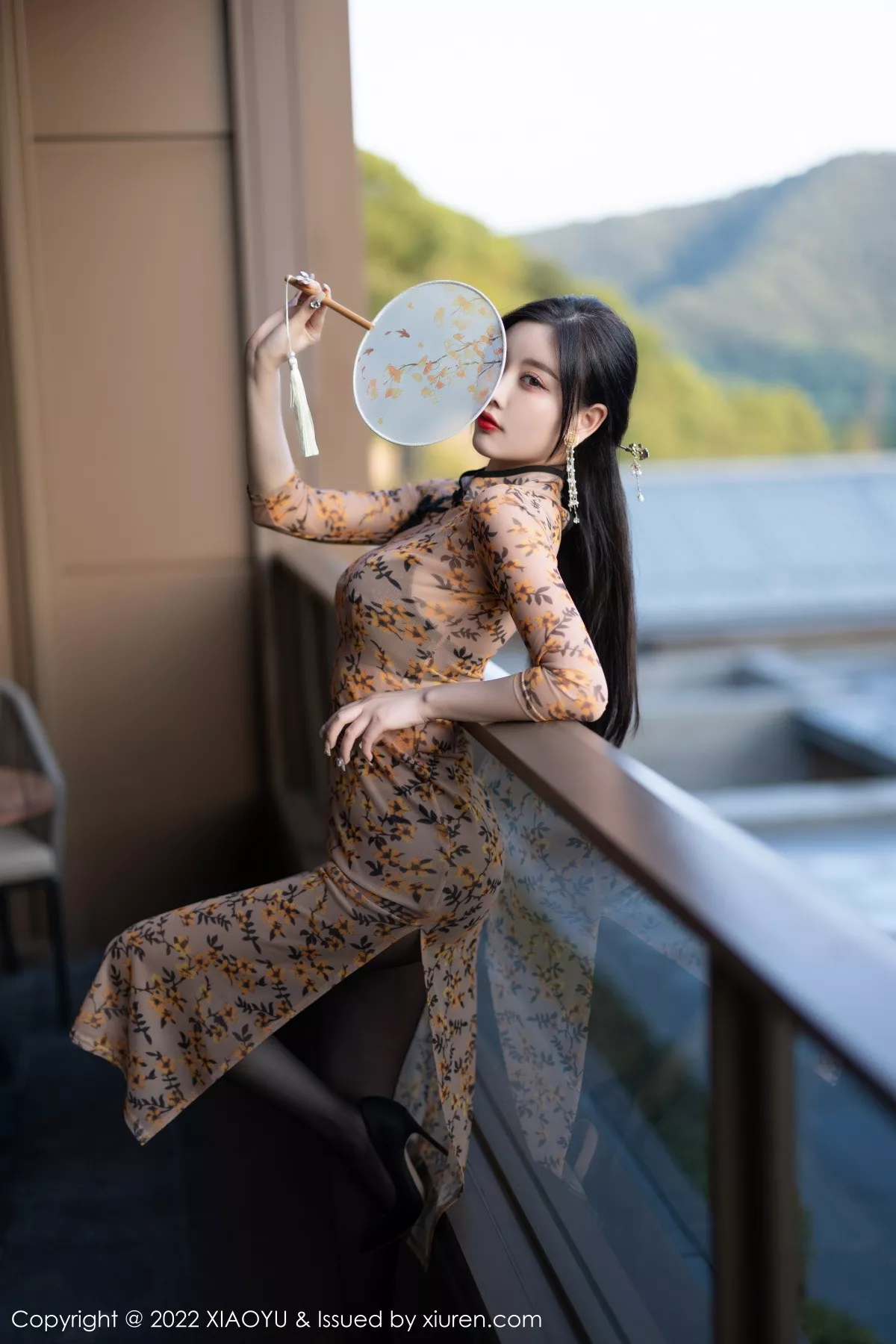 秀人集.com_[XiaoYu画语界]Vol.927_女神杨晨晨Yome脱轻透旗袍露黑色蕾丝内衣配开档黑丝诱惑写真88P