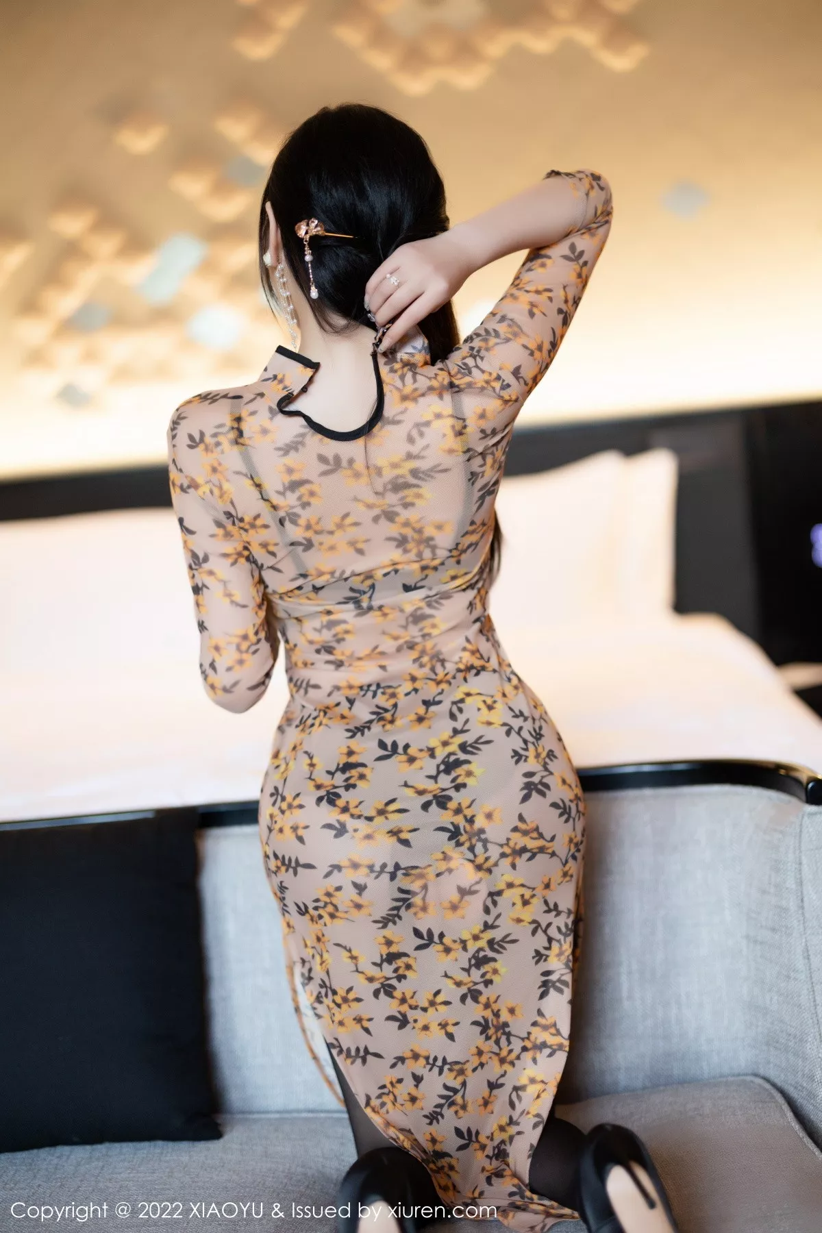 秀人集.com_[XiaoYu画语界]Vol.927_女神杨晨晨Yome脱轻透旗袍露黑色蕾丝内衣配开档黑丝诱惑写真88P