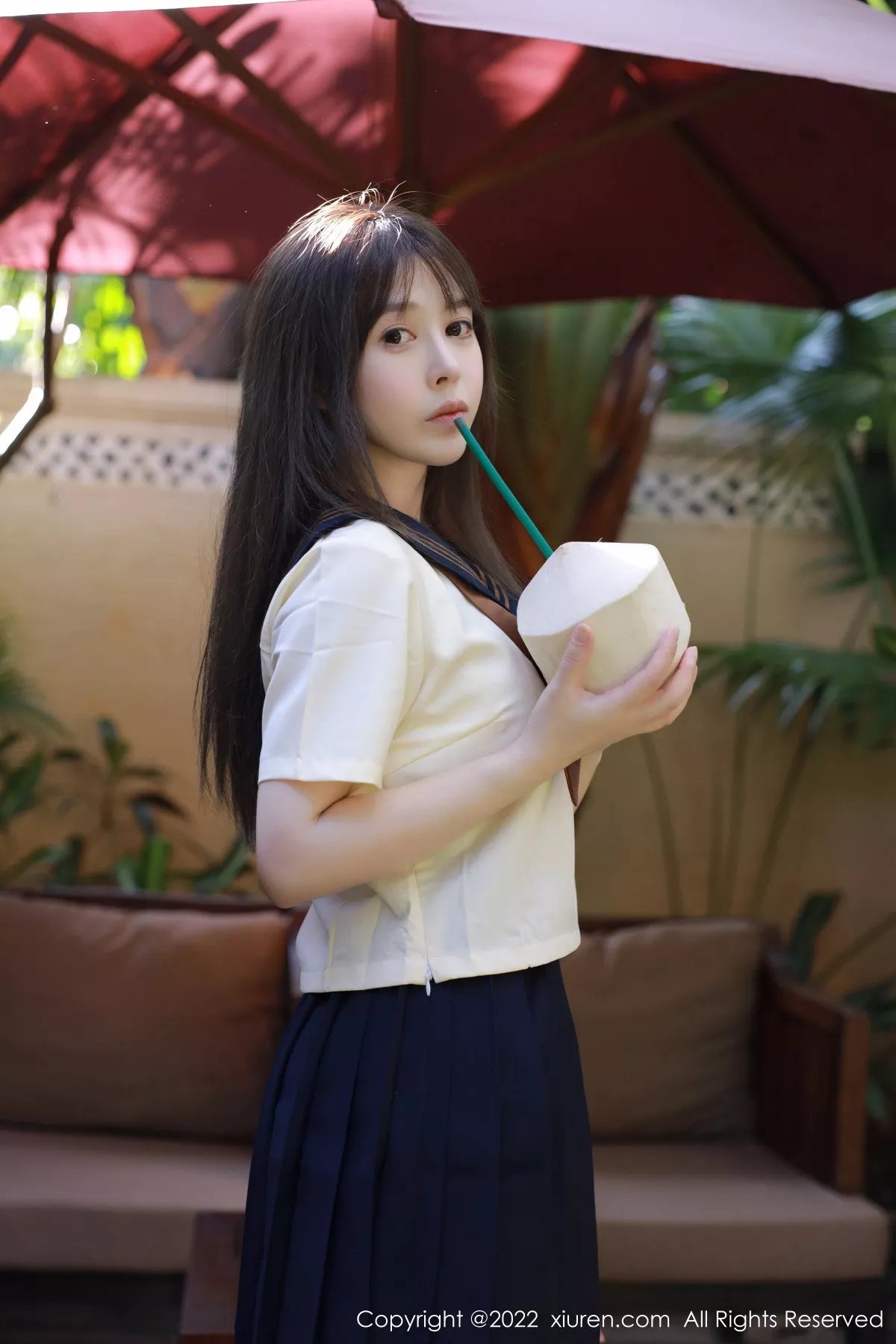 秀人集.com_[XiuRen秀人网]No.6021_女神Evelyn艾莉南京旅拍户外性感白色水手服秀完美身材诱惑写真66P