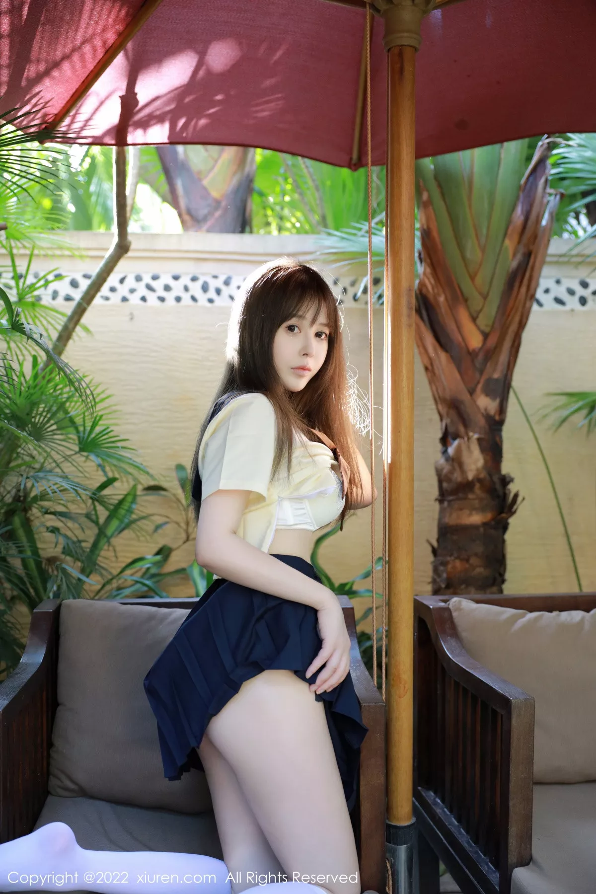 秀人集.com_[XiuRen秀人网]No.6021_女神Evelyn艾莉南京旅拍户外性感白色水手服秀完美身材诱惑写真66P