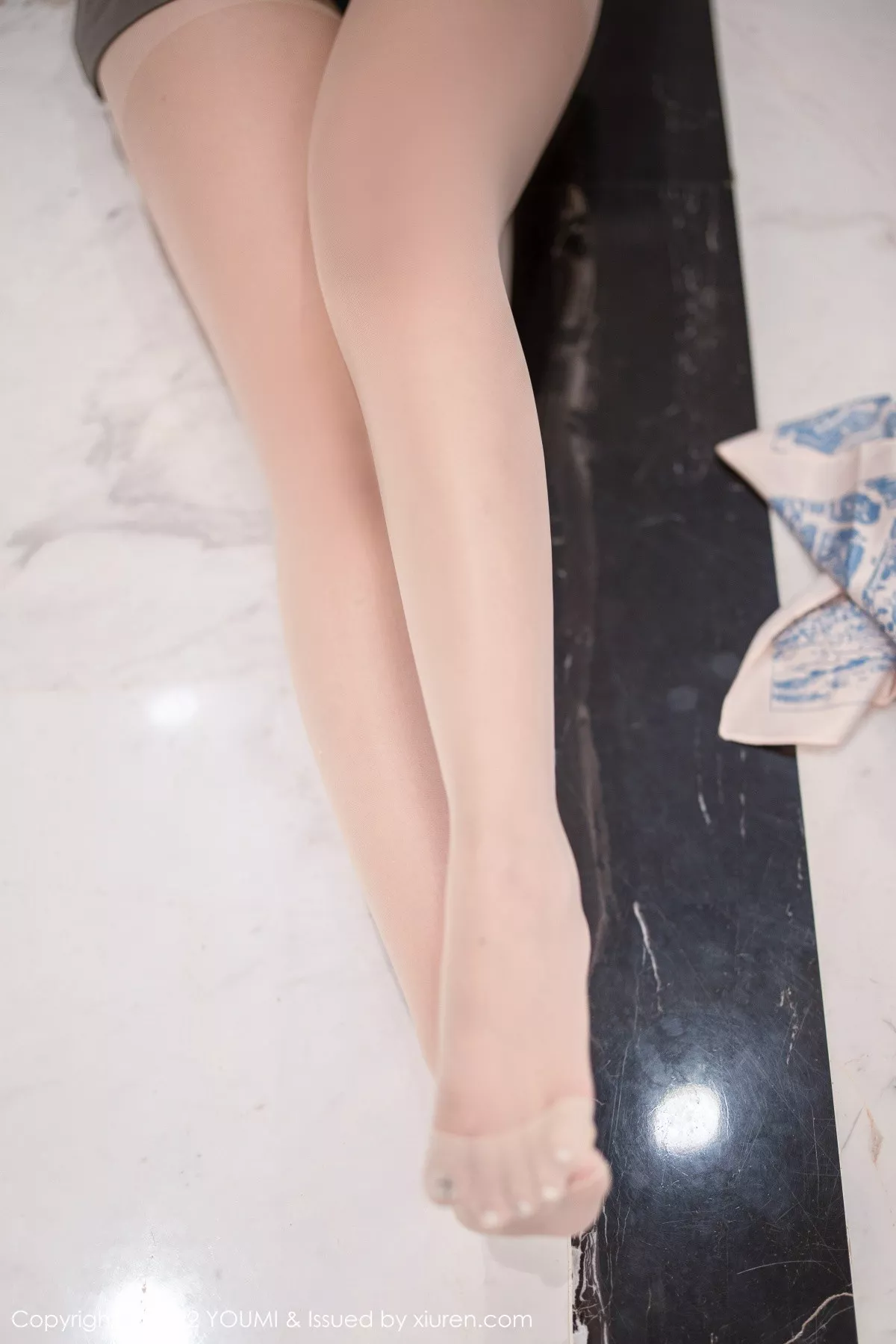 秀人集.com_[YouMi尤蜜荟]Vol.868_模特张思允Nice性感白T配灰短裙露蕾丝内衣超薄肉丝诱惑写真83P