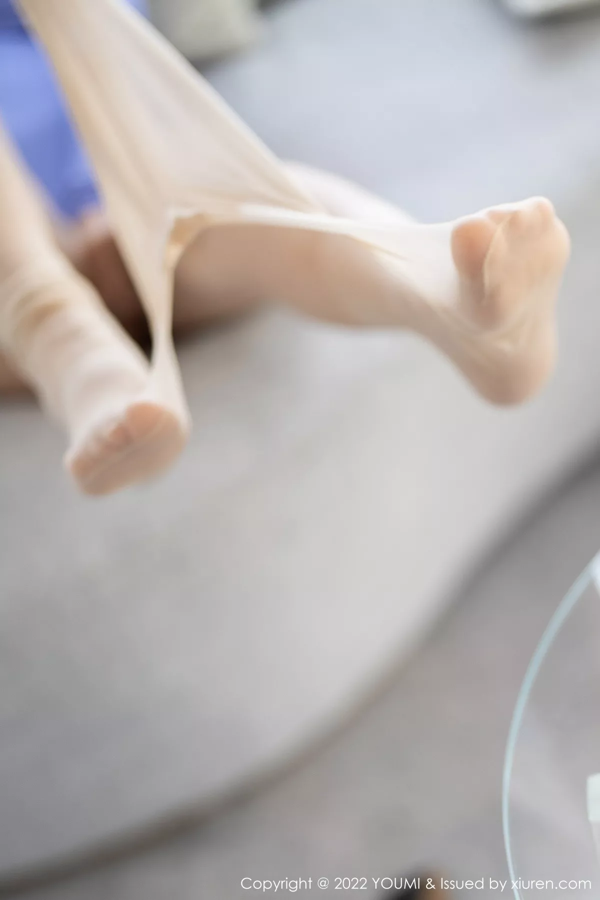 秀人集.com_[YouMi尤蜜荟]Vol.870_女神刘钰儿性感紫色收身连衣裙配超薄无内肉丝秀翘臀诱惑写真59P