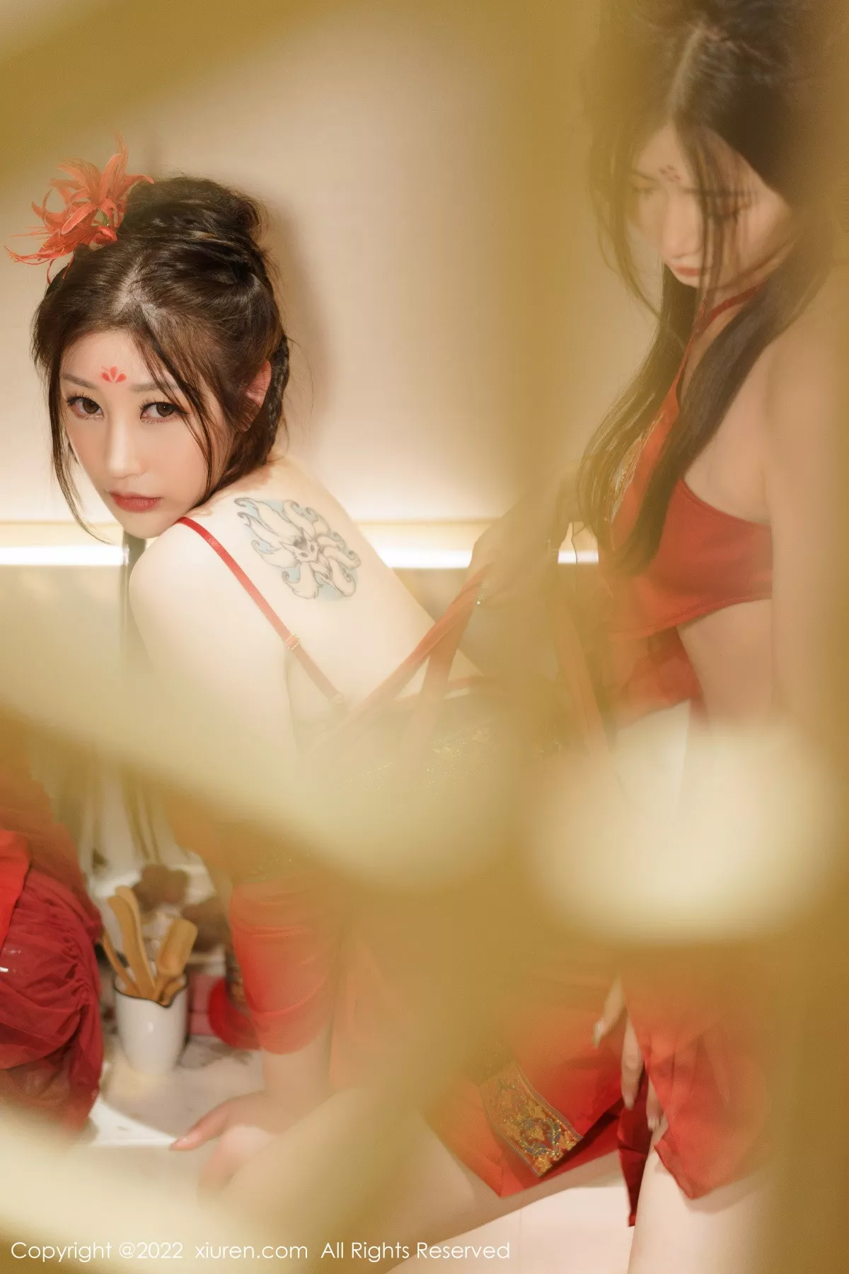 秀人集.com_[XiuRen秀人网]No.6068_女神laura阿姣＆妲己_Toxic红色薄透古装服秀丰满身材诱惑写真79P