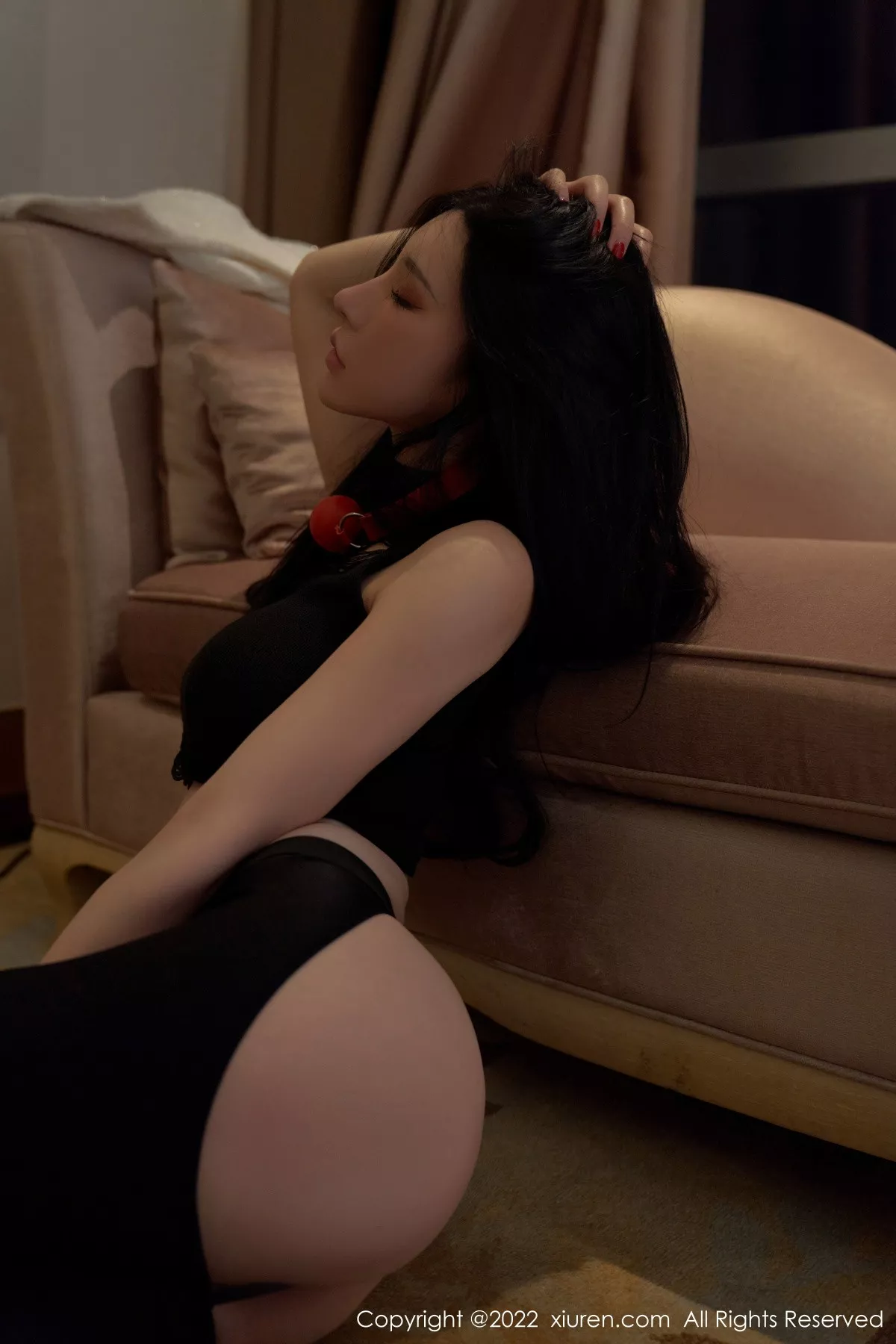 秀人集.com_[XiuRen秀人网]No.6073_女神周于希Sally元旦的夜主题性感黑色服饰秀白嫩翘臀诱惑写真80P