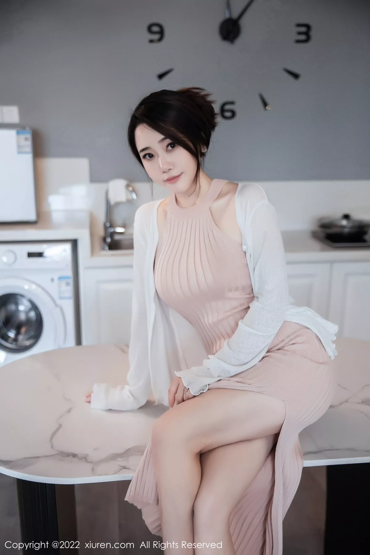 秀人集.com_[XiuRen秀人网]No.6066_模特严利娅Yuliya性感粉色开叉连衣长裙秀白嫩美腿撩人诱惑写真55P