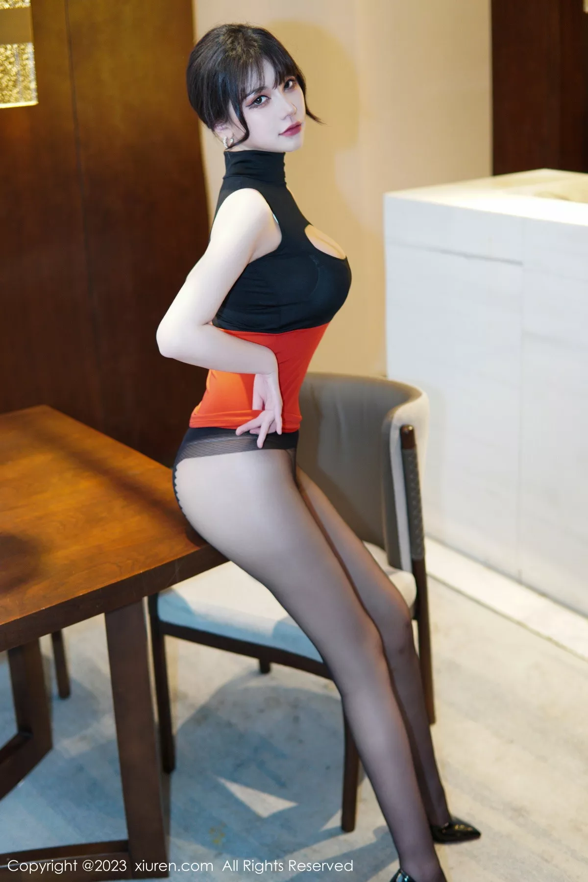 秀人集.com_[XiuRen秀人网]No.6075_模特桃桃子_私房半脱露性感白色内衣配超薄无内黑丝迷人写真77P