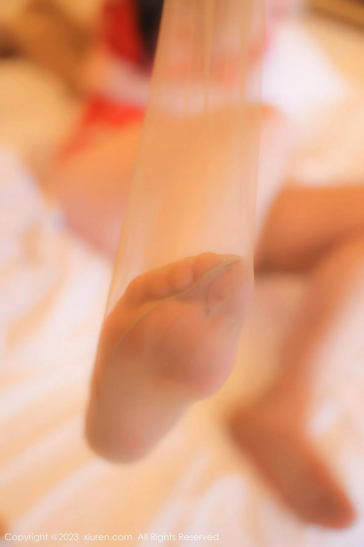 秀人集.com_[XiuRen秀人网]No.6089_模特白茹雪半脱连衣裙露性感红色蕾丝内衣秀丰腴身材诱惑写真72P