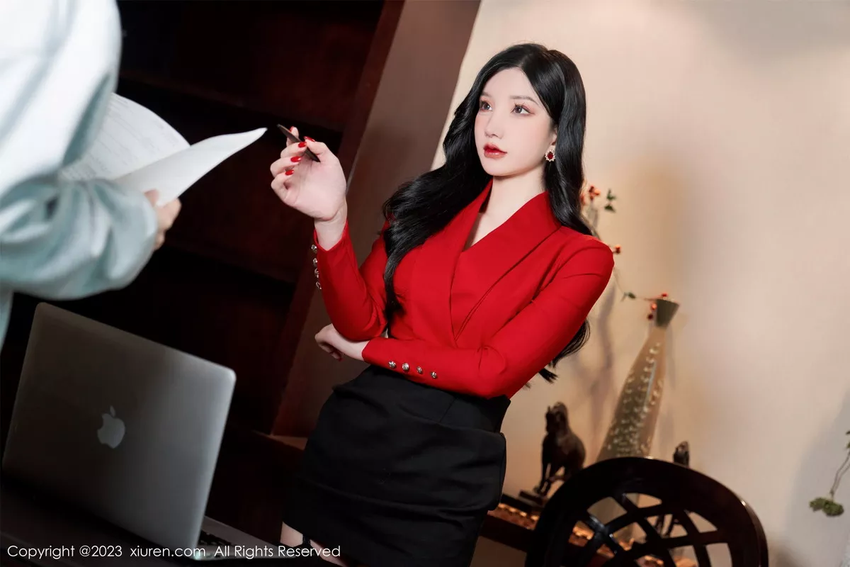 秀人集.com_[XiuRen秀人网]No.6101_女神周于希Sally办公室秘密主题脱制服露黑色蕾丝内衣诱惑写真84P