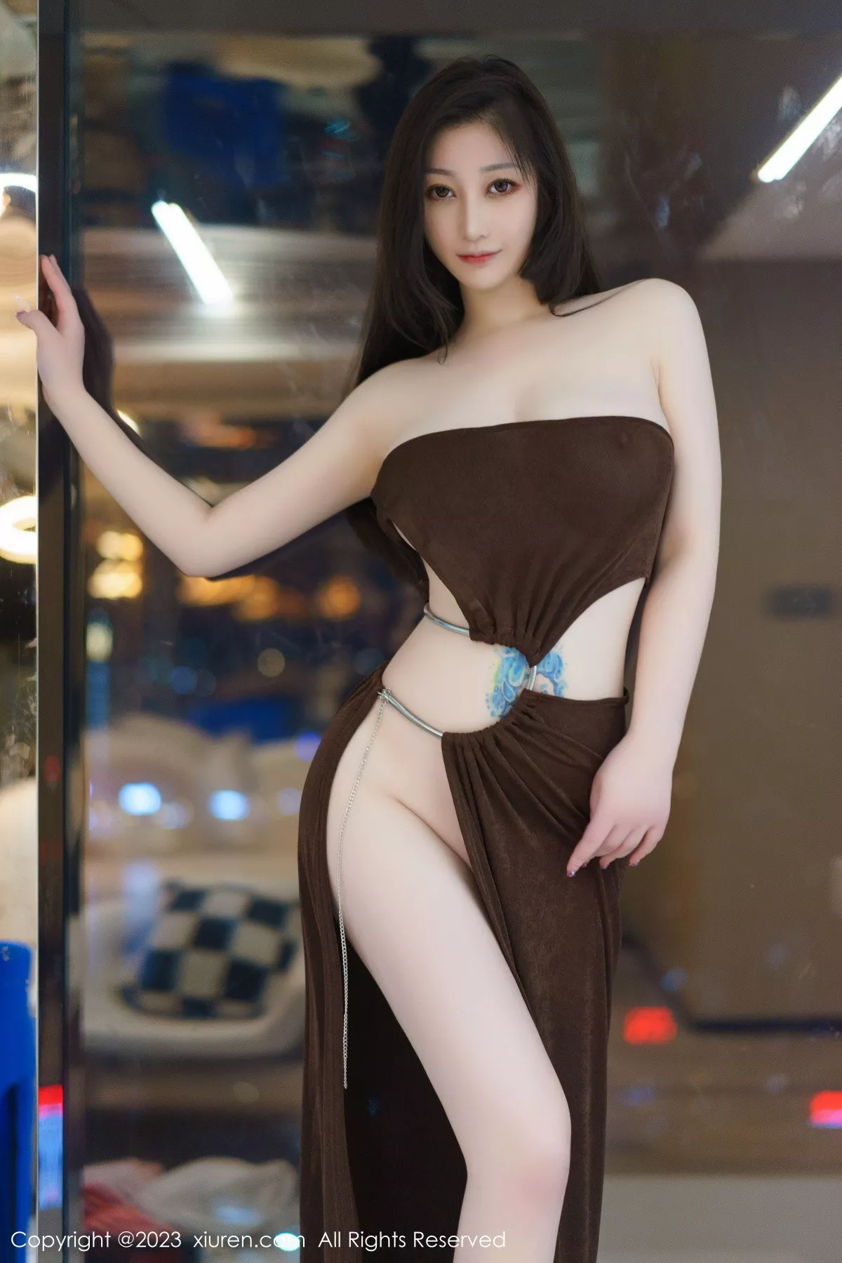 秀人集.com_[XiuRen秀人网]No.6098_女神妲己_Toxic三亚旅拍游艇场景性感服饰秀雪峰美臀诱惑写真99P