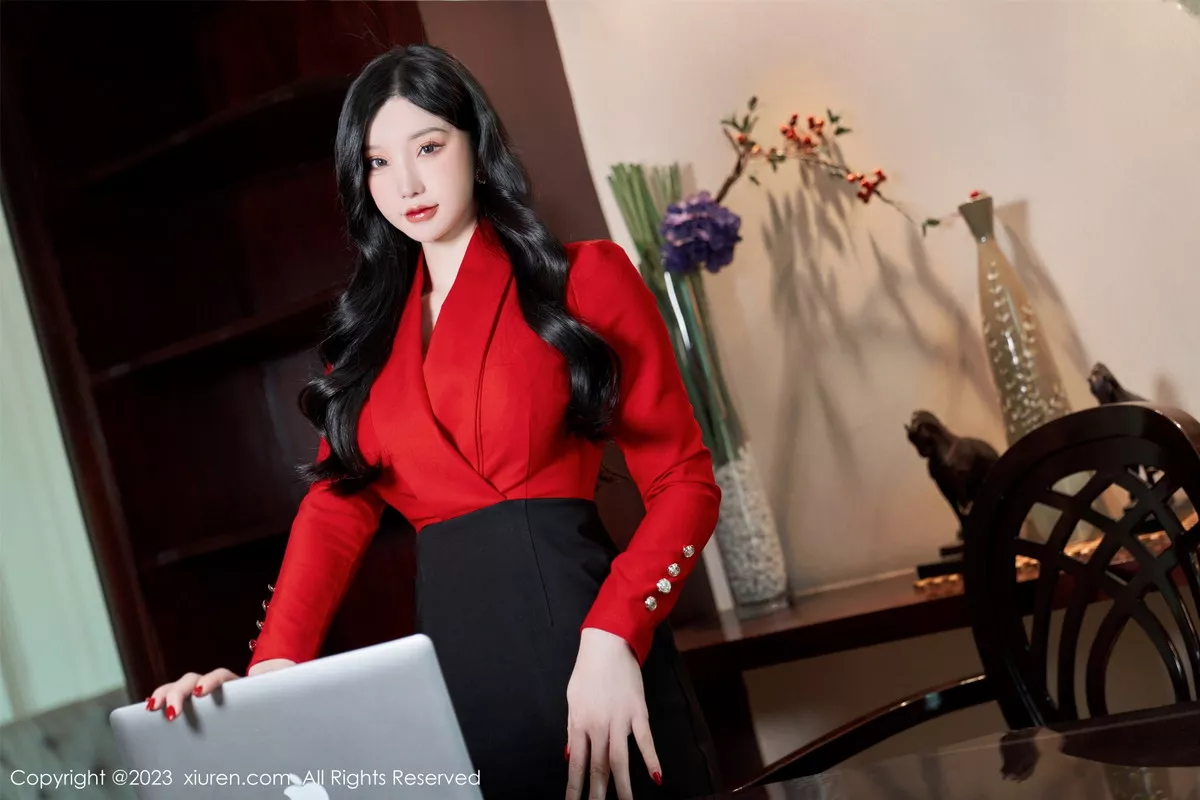 秀人集.com_[XiuRen秀人网]No.6101_女神周于希Sally办公室秘密主题脱制服露黑色蕾丝内衣诱惑写真84P