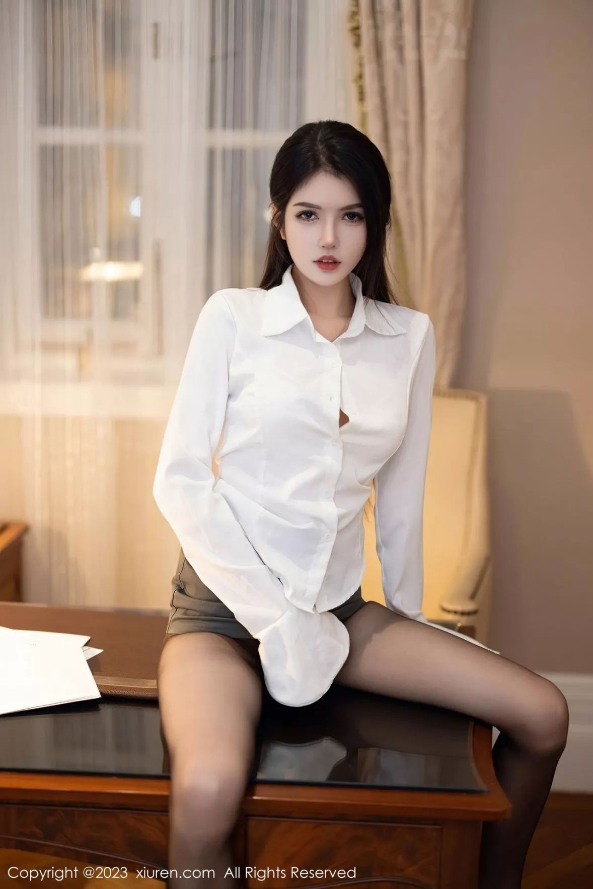 秀人集.com_[XiuRen秀人网]No.6125_模特媛媛酱性感白T配黑短裙露白色蕾丝内衣超薄黑丝诱惑写真84P