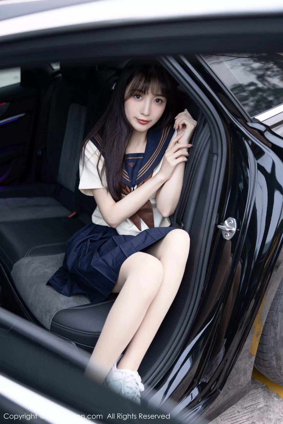 秀人集.com_[XiuRen秀人网]No.6126_模特林星阑海南岛旅拍脱学妹制服露白色内衣原色丝袜诱惑写真81P