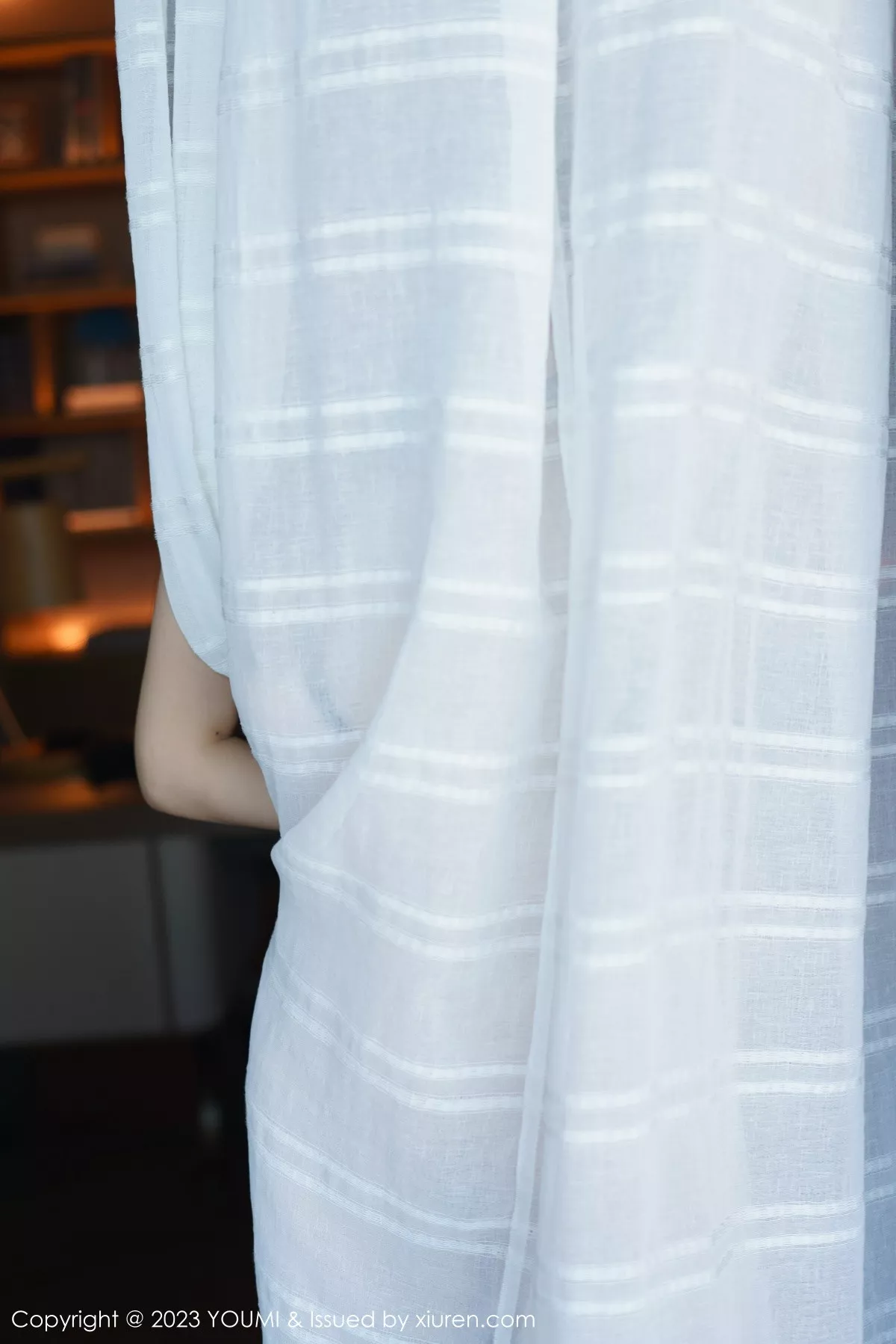 秀人集.com_[YouMi尤蜜荟]Vol.890_女神Carol周妍希白色上衣配黑短裙露性感内衣破烂黑丝诱惑写真97P