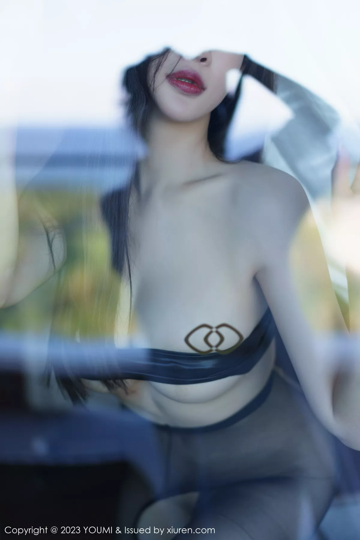 秀人集.com_[YouMi尤蜜荟]Vol.890_女神Carol周妍希白色上衣配黑短裙露性感内衣破烂黑丝诱惑写真97P