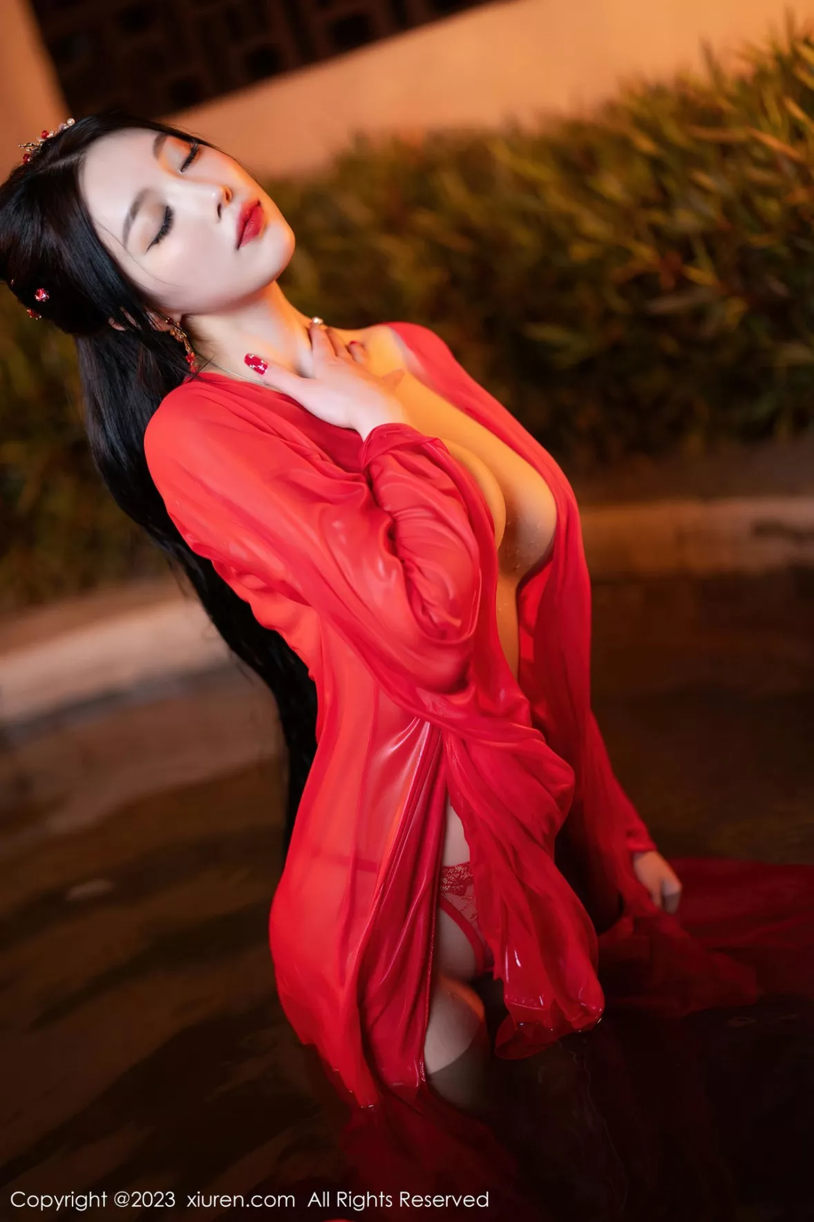 秀人集.com_[XiuRen秀人网]No.6149_女神杨晨晨Yome温泉性感半透红色丝绸秀丰满身材惹火诱惑写真88P