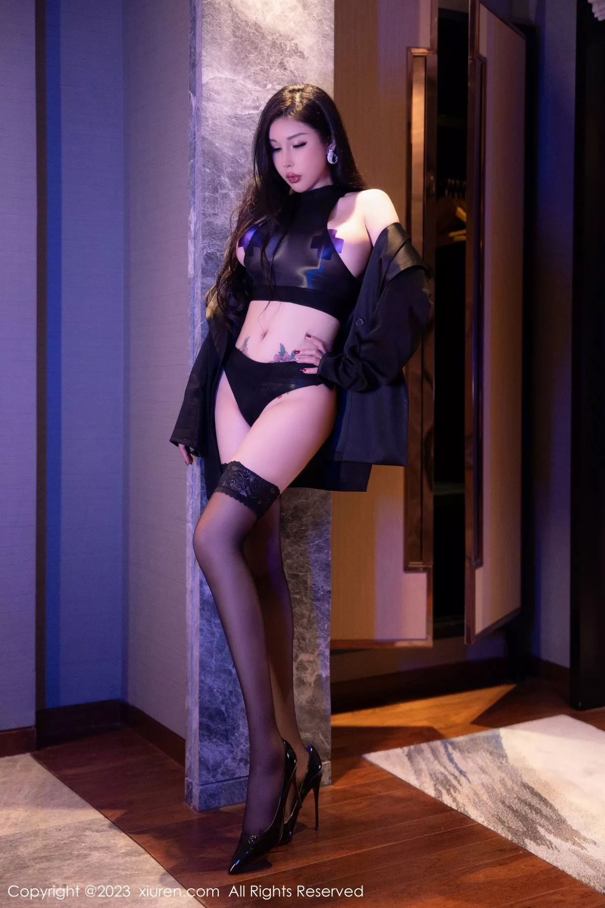 秀人集.com_[XiuRen秀人网]No.6143_模特田冰冰私房脱外衣露性感黑色情趣服饰秀豪乳遮点诱惑写真74P